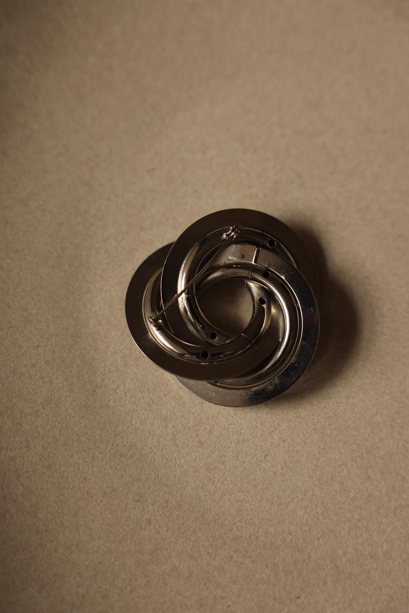 Silver-Tone Interlocking Knot Brooch|Vintage Baazaar