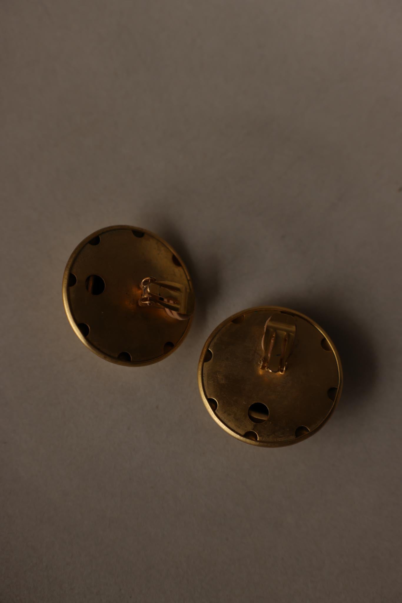 Oversized Matte Gold Round Dome Clip-On Earrings|Vintage Baazaar