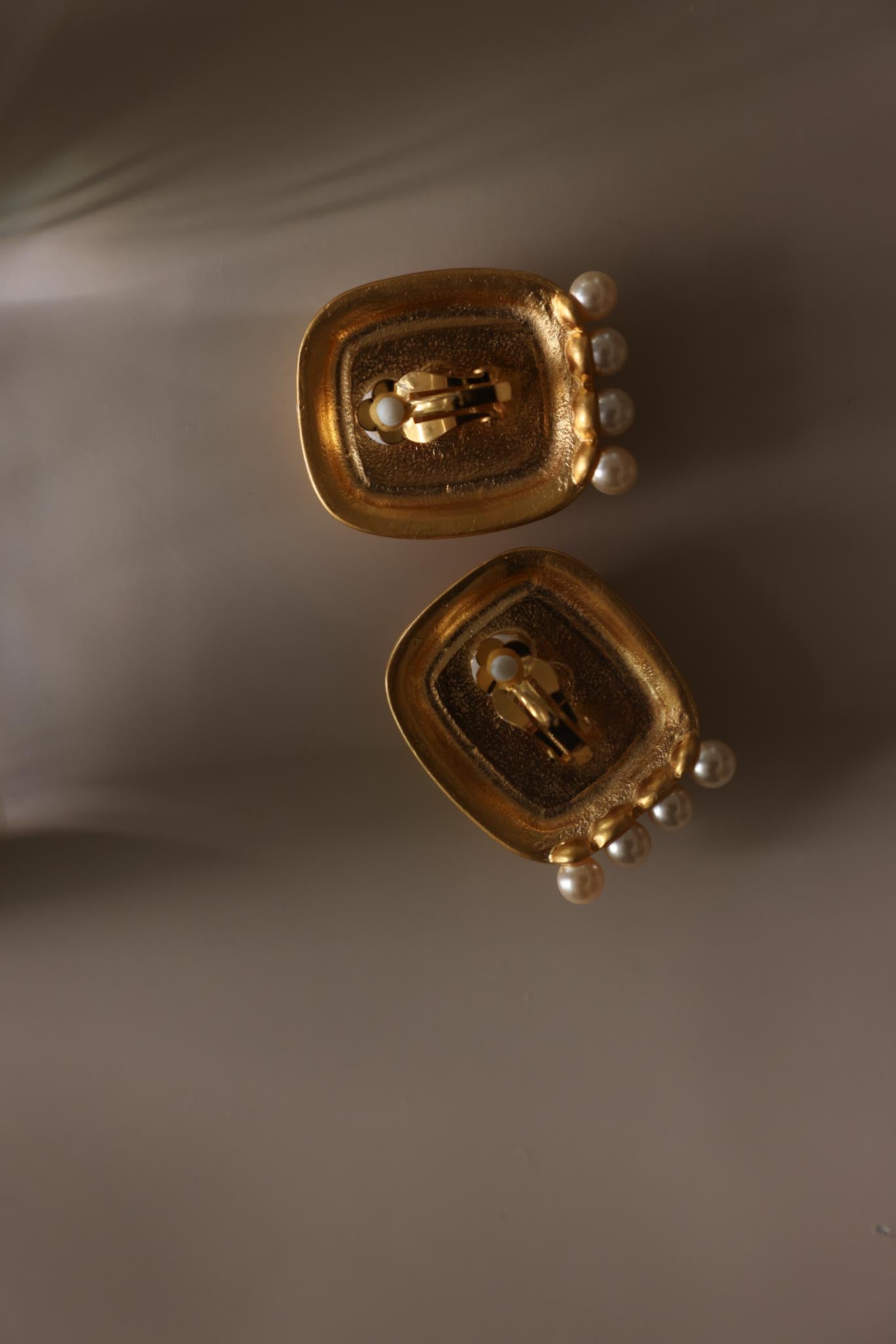 Gold-Tone Ivory Cabochon Rectangle Clip-On Earrings With Faux Pearl Fringe