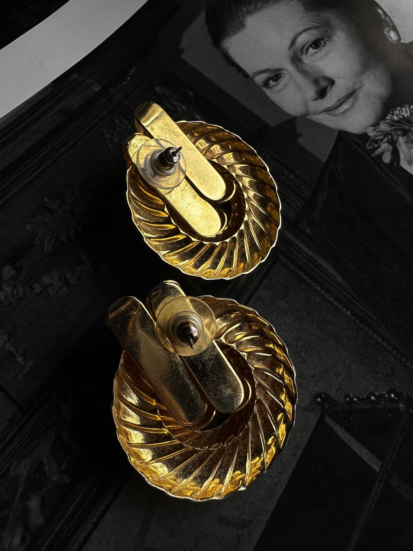 Golden Twist Knot Earrings|Vintage Baazaar