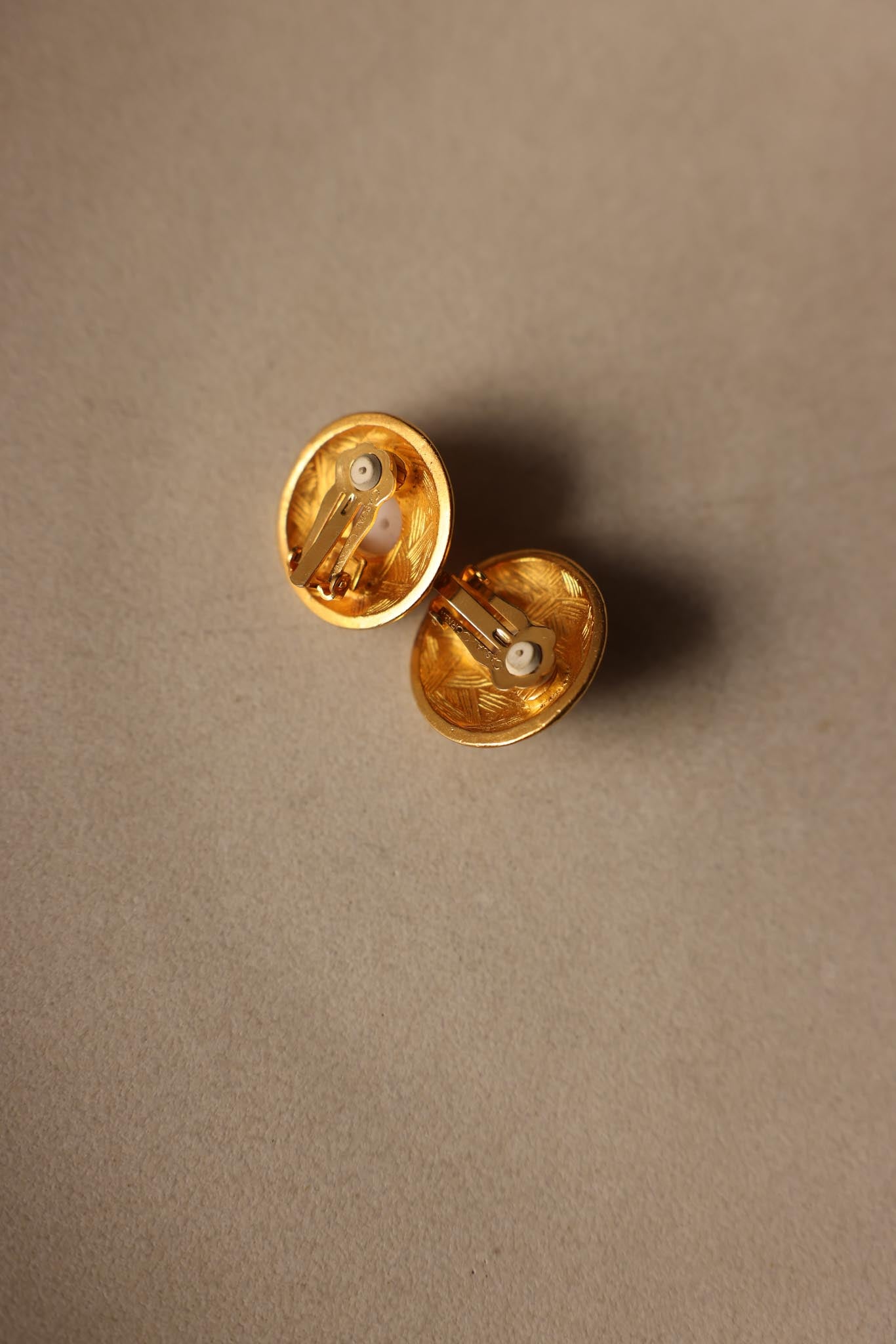 Casual Corner Gold-Tone Faux Pearl Clip-On Earrings|Vintage Baazaar