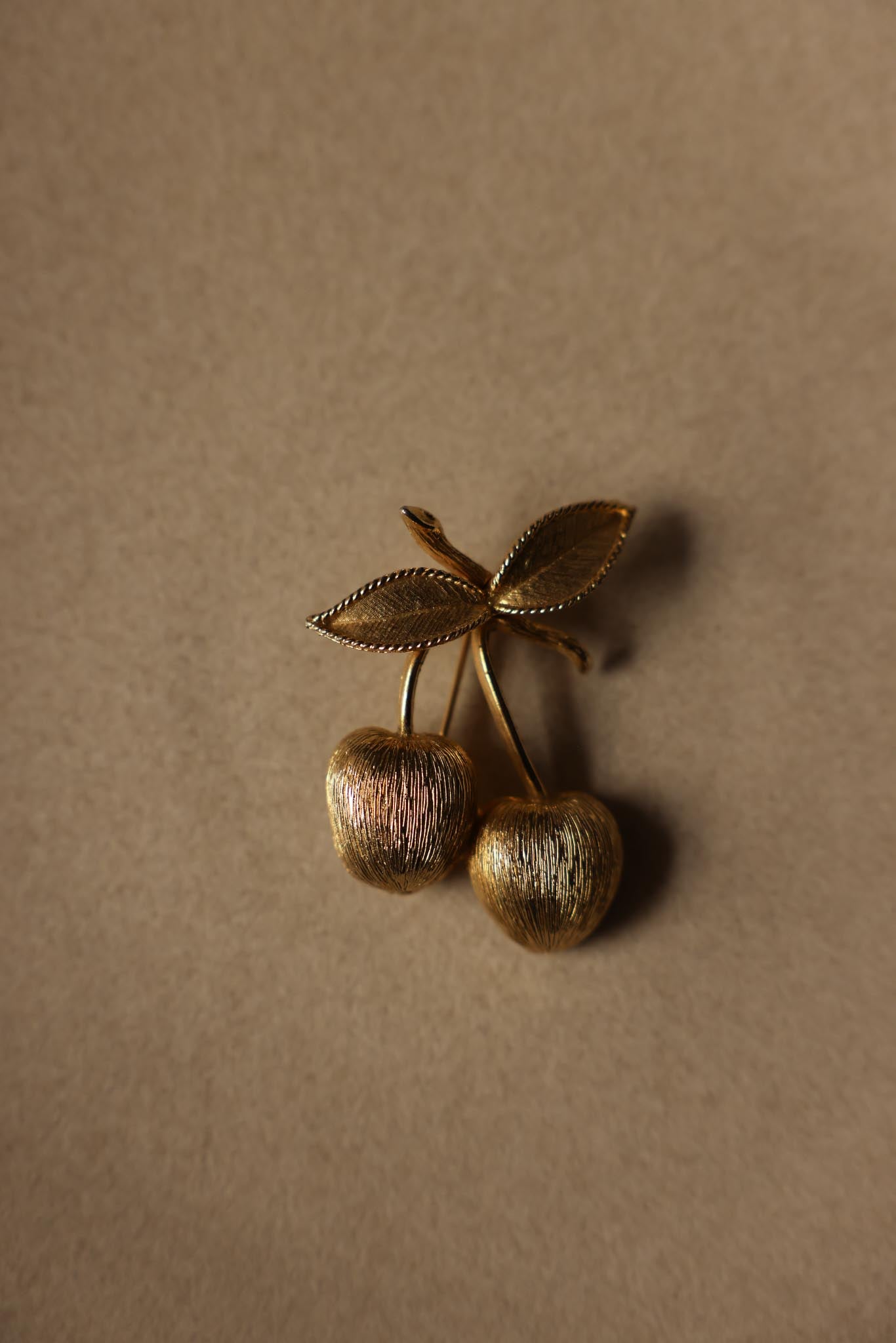Sarah Coventry Cherry Brooch in Gold Tone (1970s)