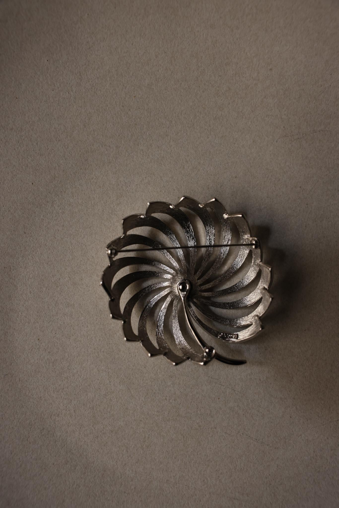 Monet Silver Swirl Brooch|Vintage Baazaar