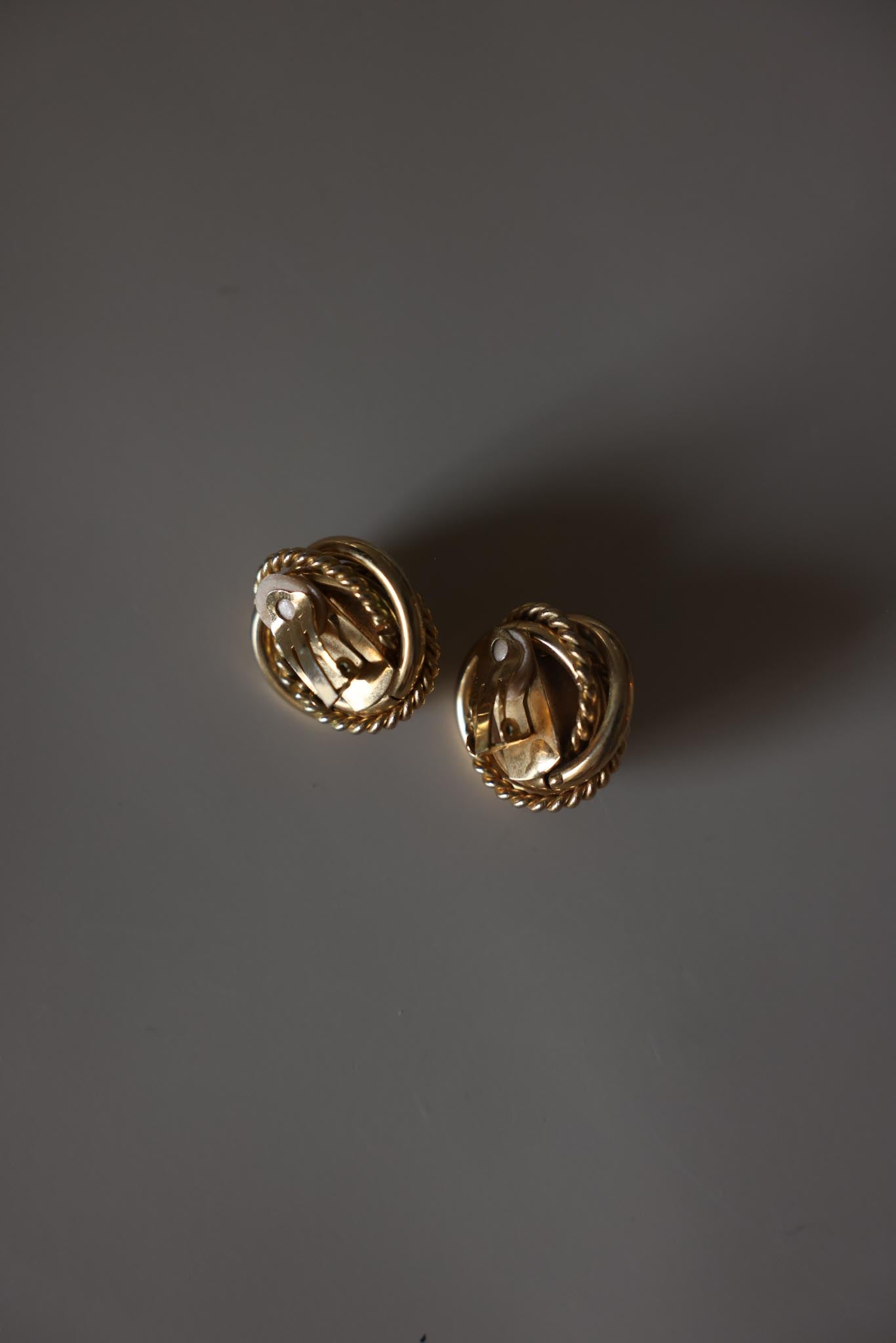 Chunky Faux Pearl Rope Border Clip-On Earrings