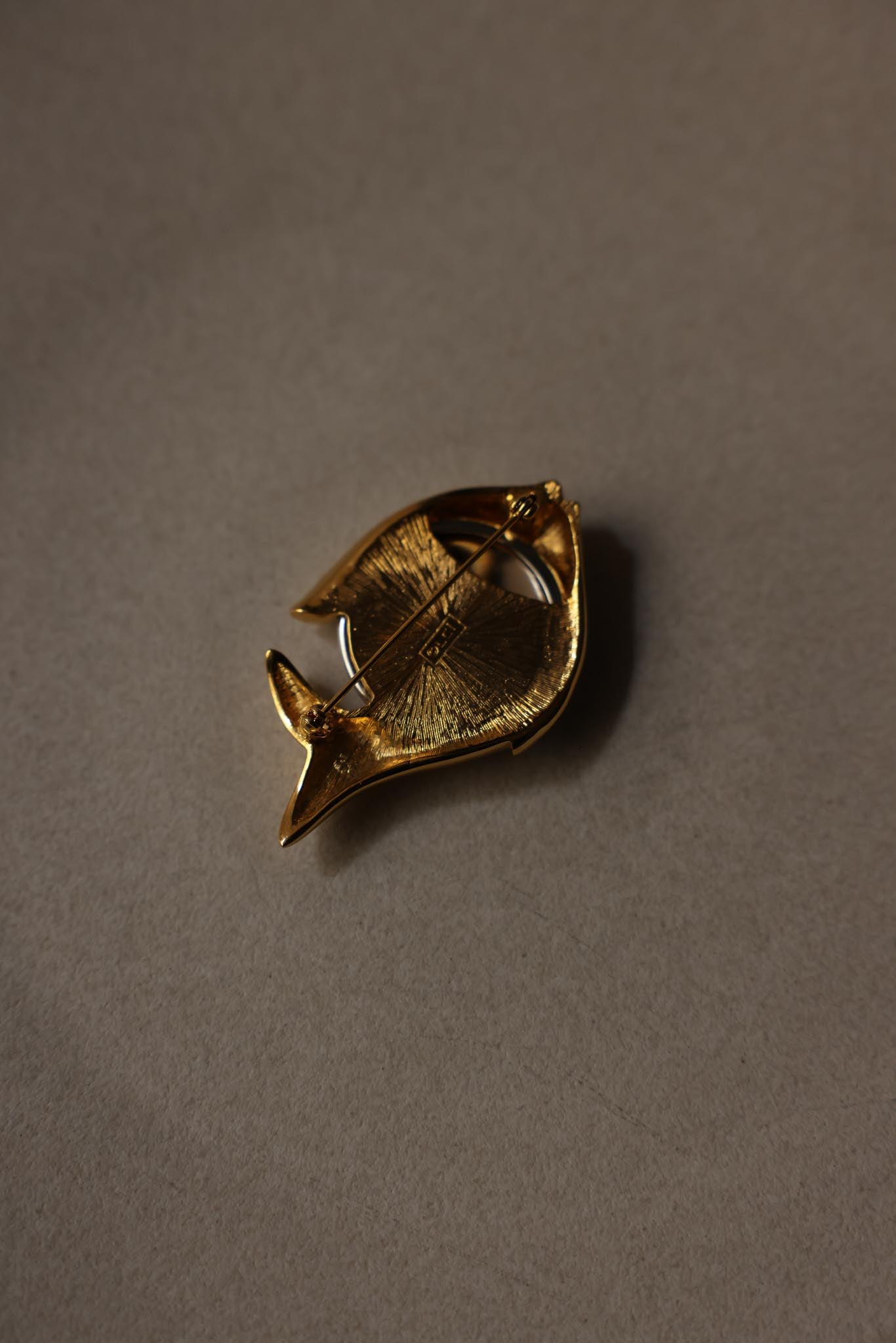 Liz Claiborne Two-Tone Fish Brooch|Vintage Baazaar
