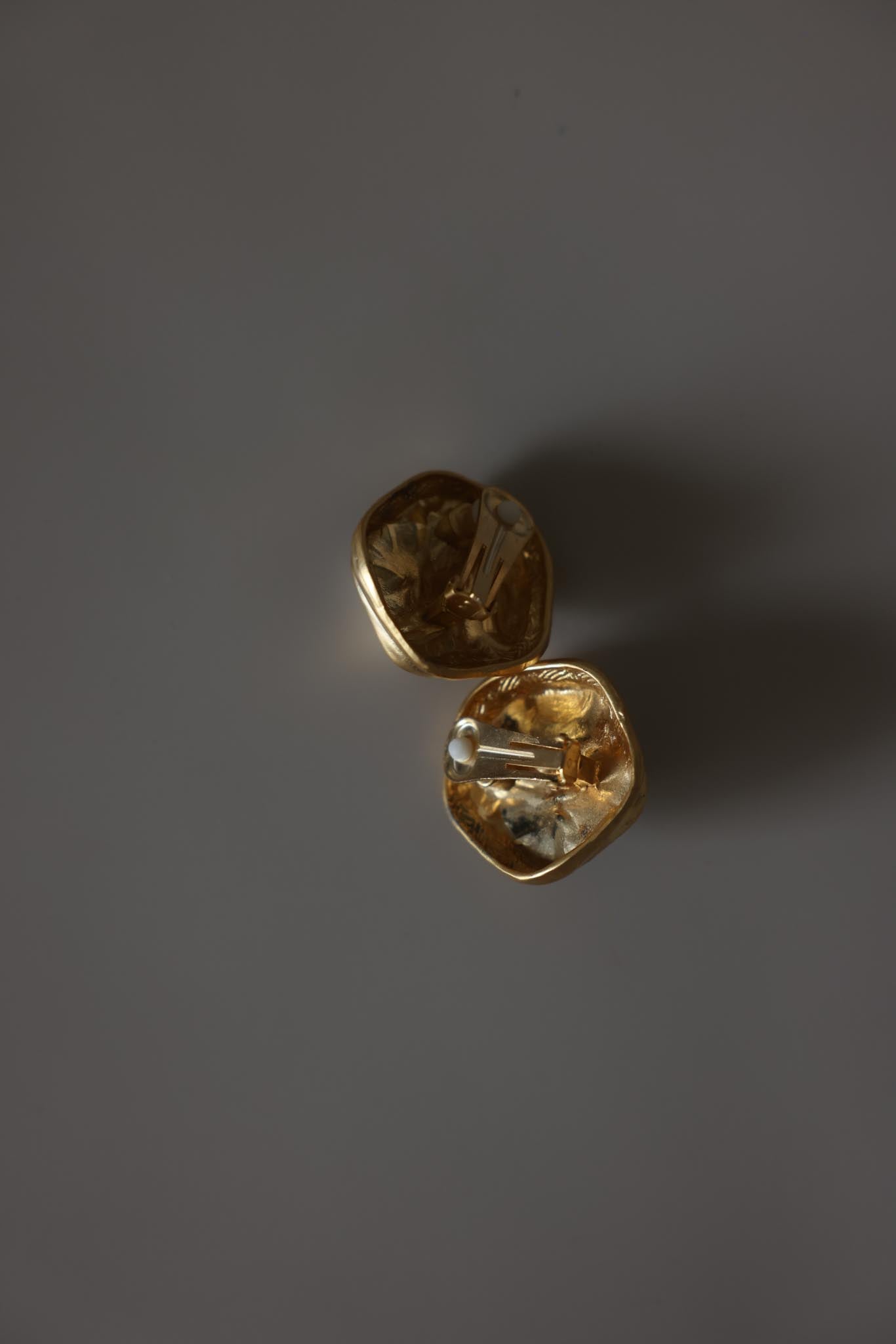 Vintage Matte Gold Black Cabochon Clip-On Earrings