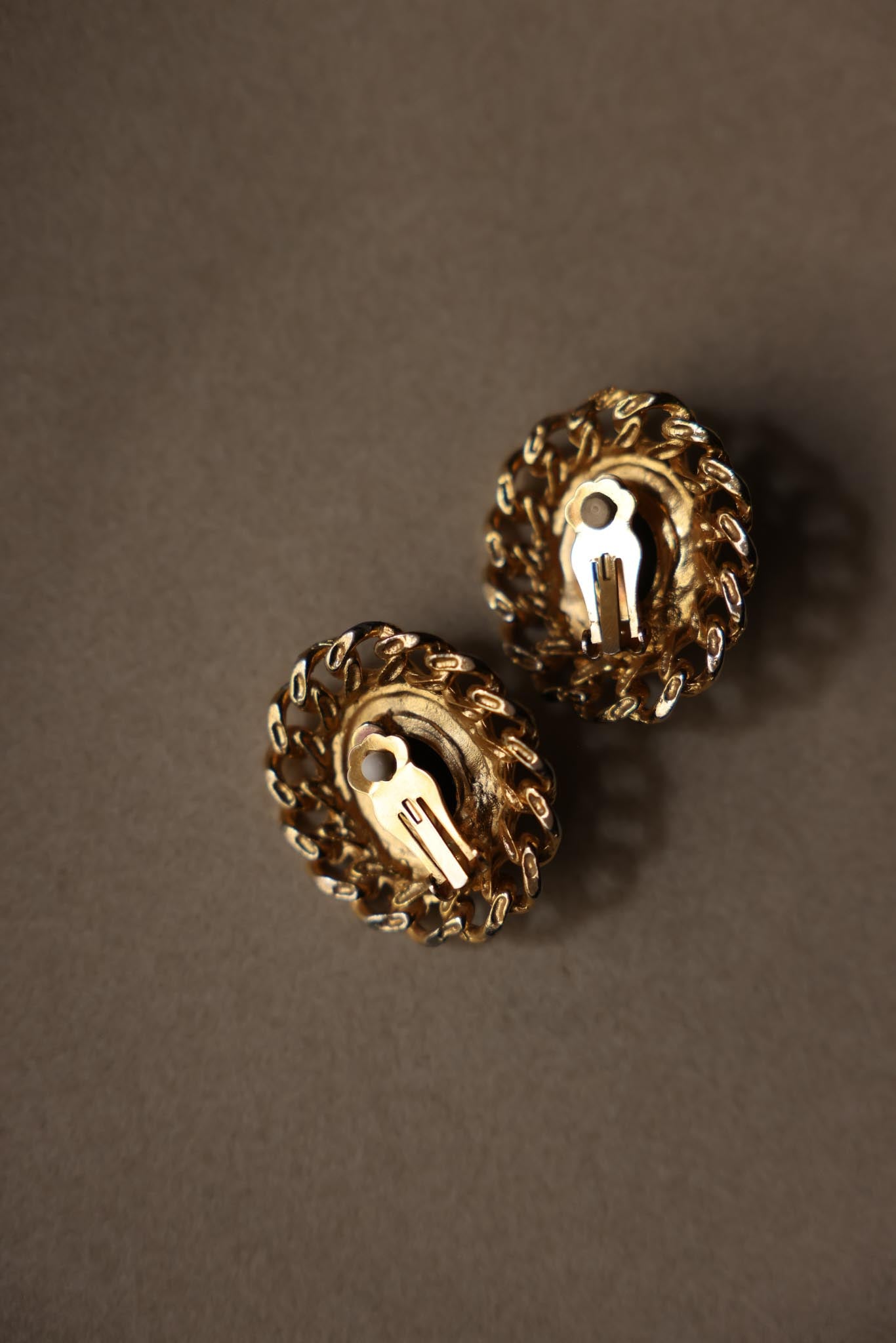 Chain Link Clip-On Earrings with Black Cabochons|Vintage Baazaar