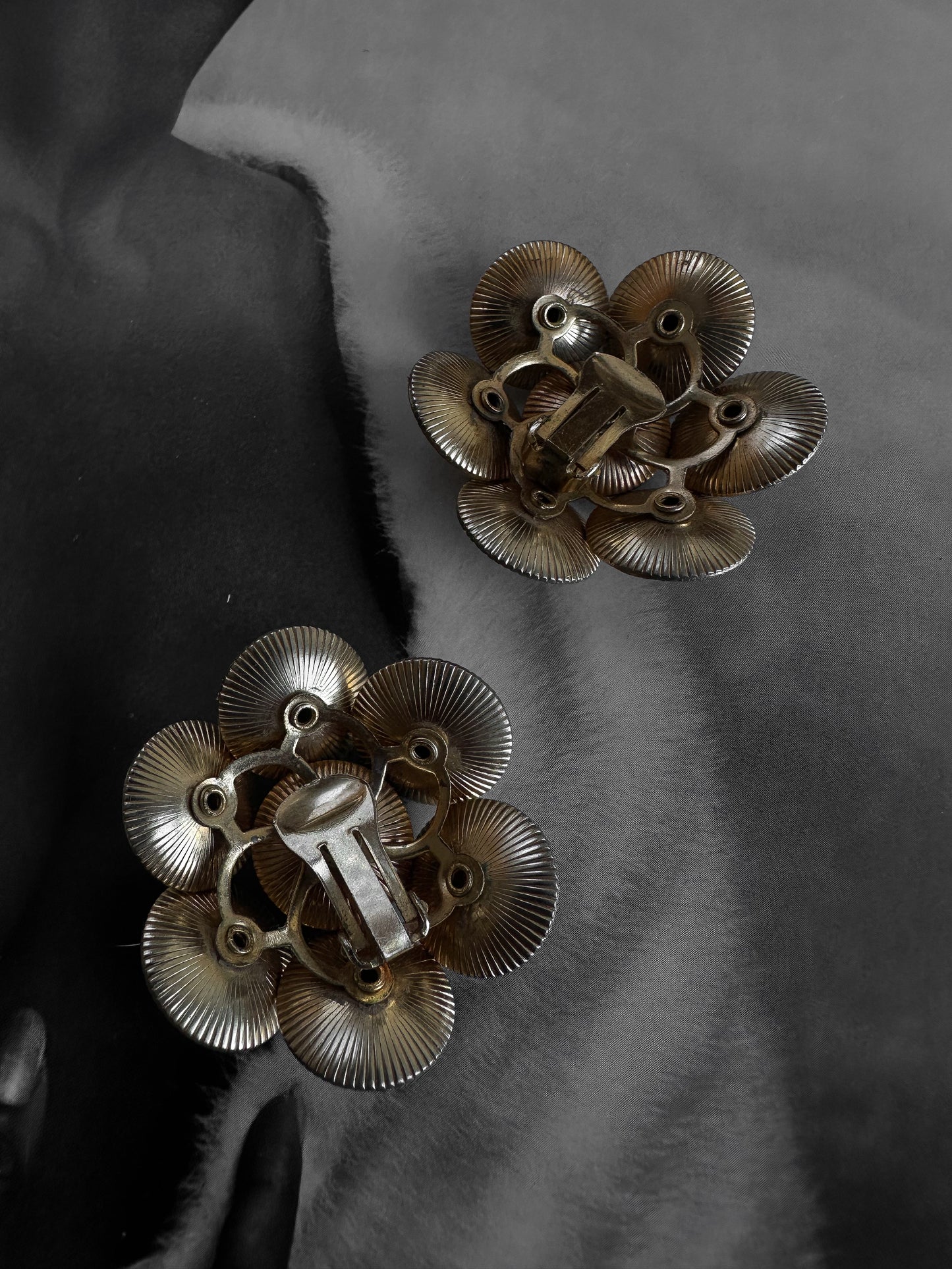 Golden Floral Cluster Earrings|Vintage Baazaar