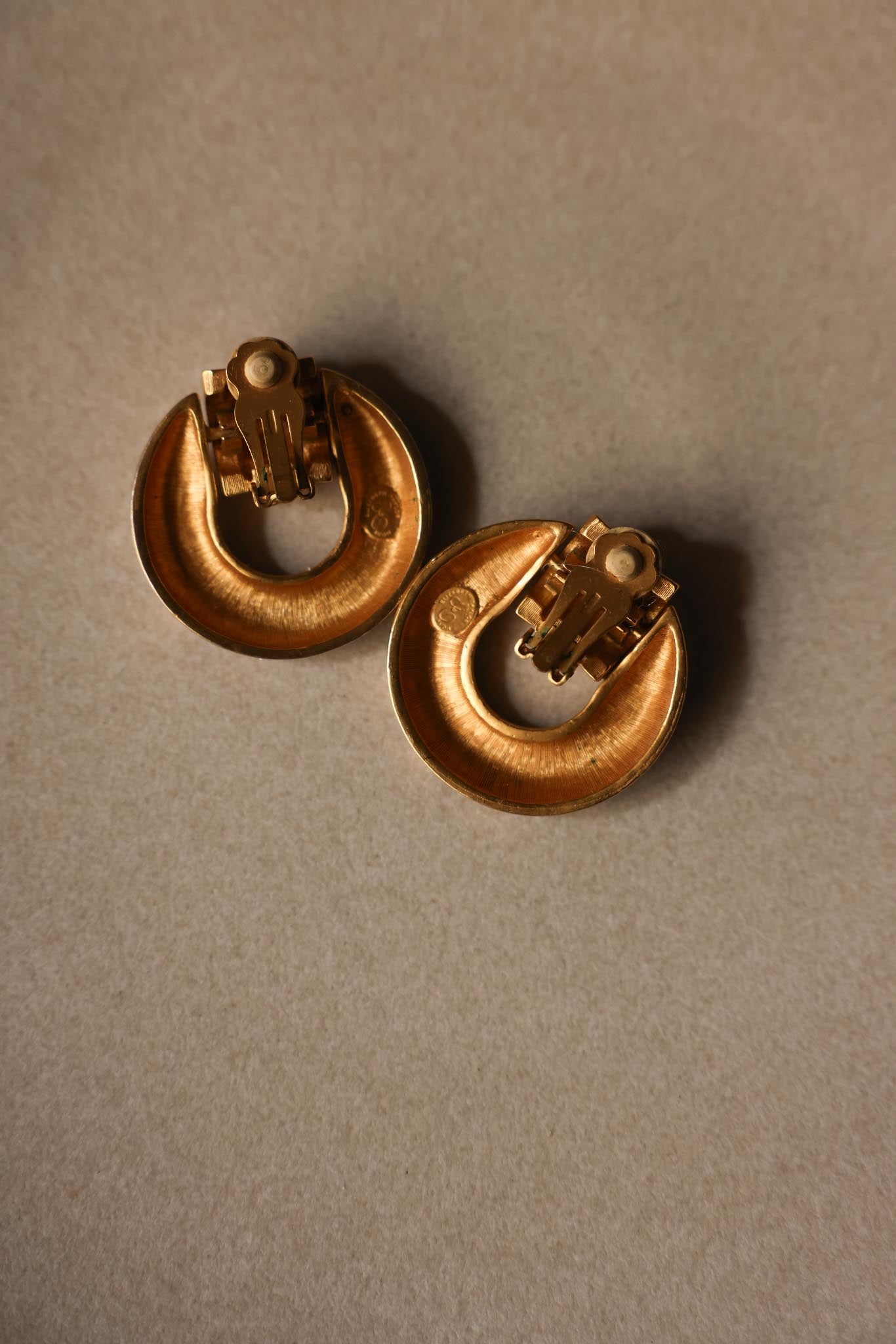 Elizabeth Taylor for Avon Zebra Stripe Clip-On Earrings - 1990|Vintage Baazaar