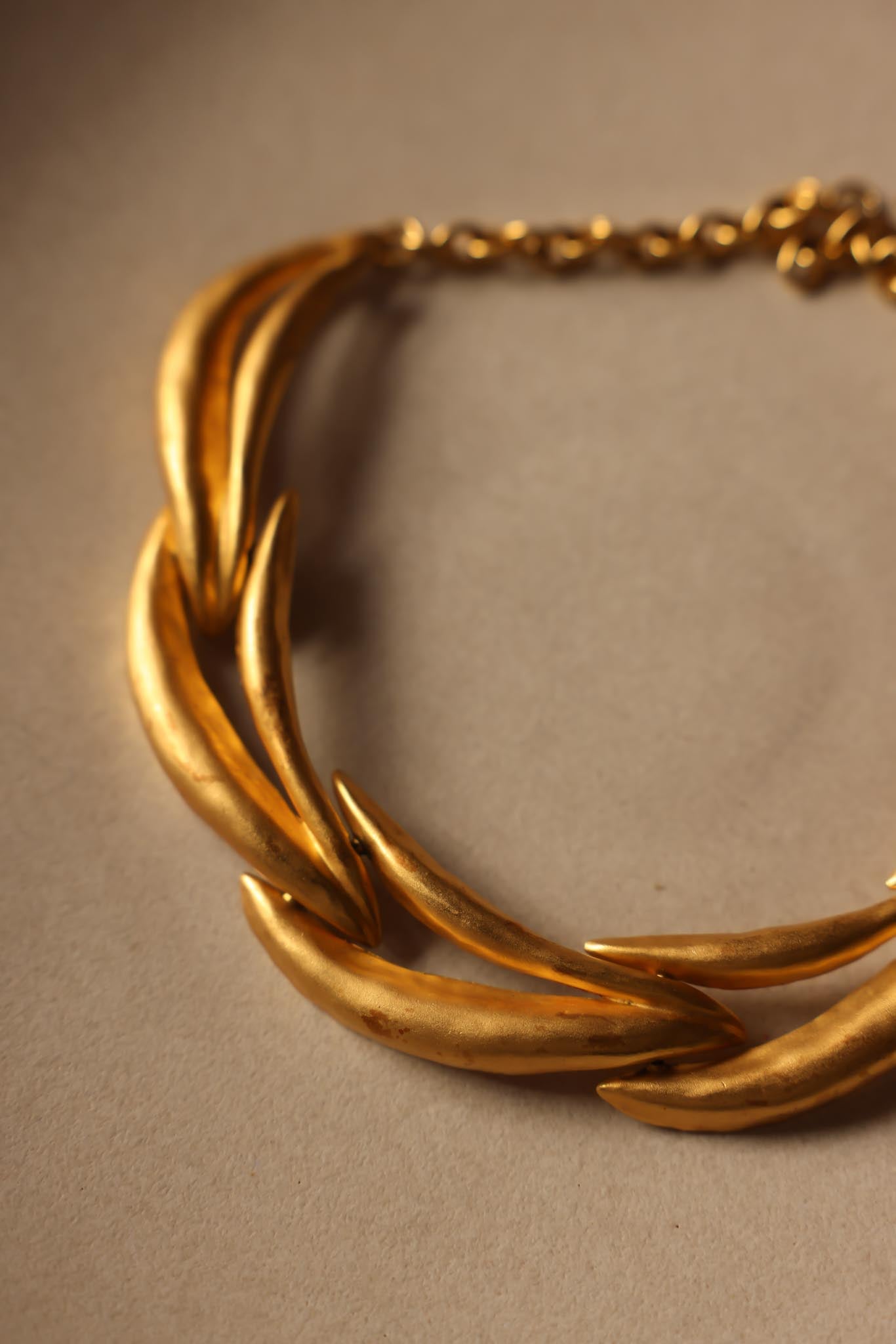Matte Gold-Plated Statement Necklace|Vintage Baazaar