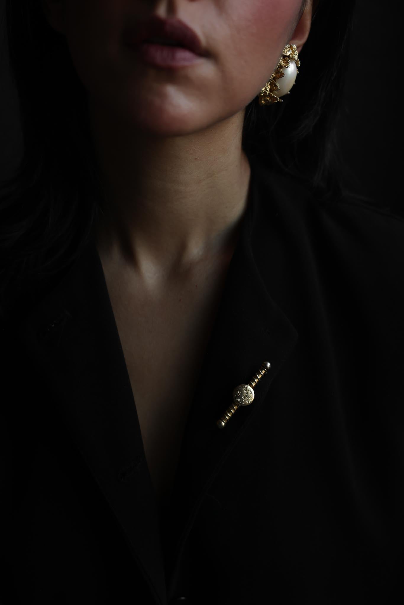 Gold Tone Photo Locket Bar Brooch