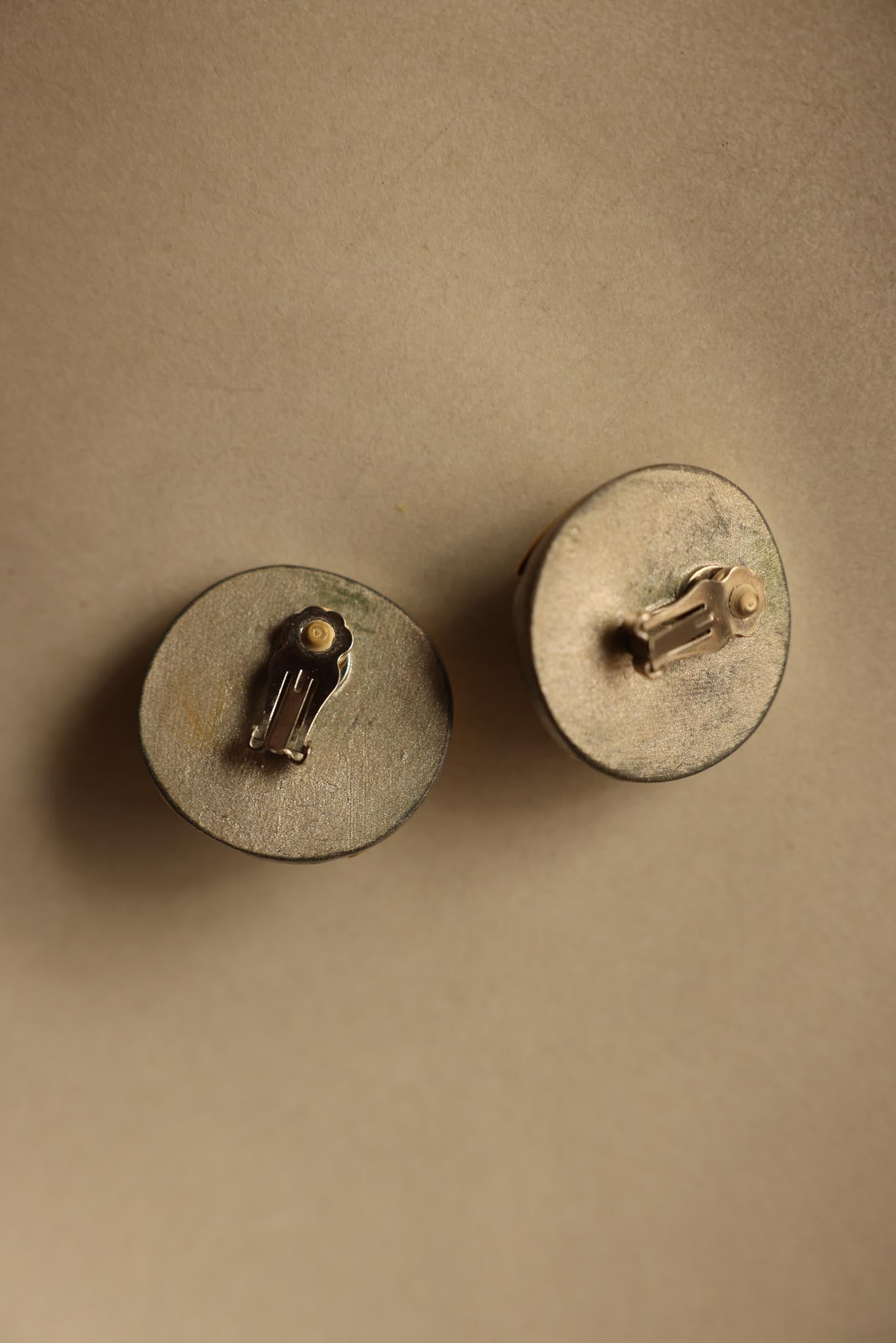 Bold Two-Tone Clip-On Earrings with Black Cabochon|Vintage Baazaar