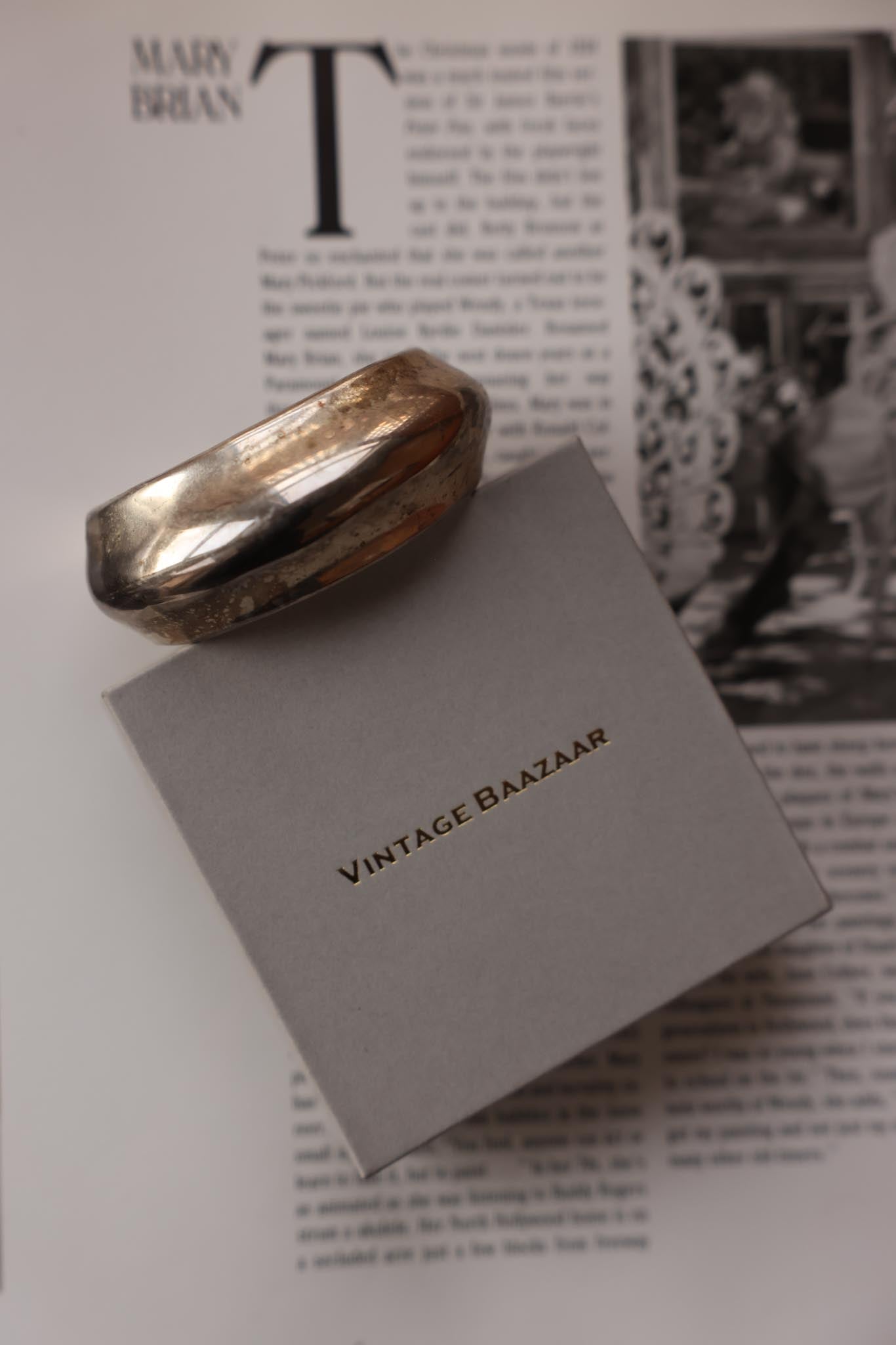 Vintage Silver-Tone Hinged Bangle Bracelet|Vintage Baazaar