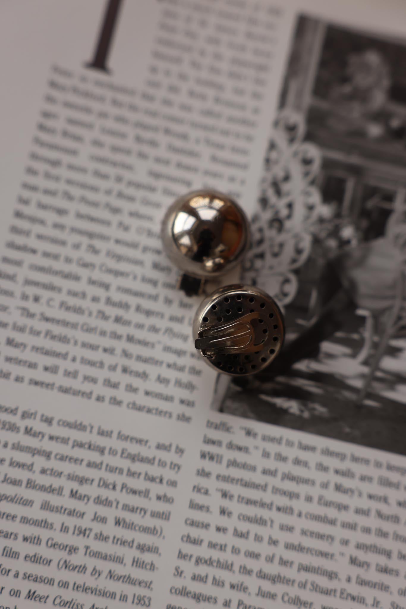 Classic Silver Dome Clip-On Earrings|Vintage Baazaar