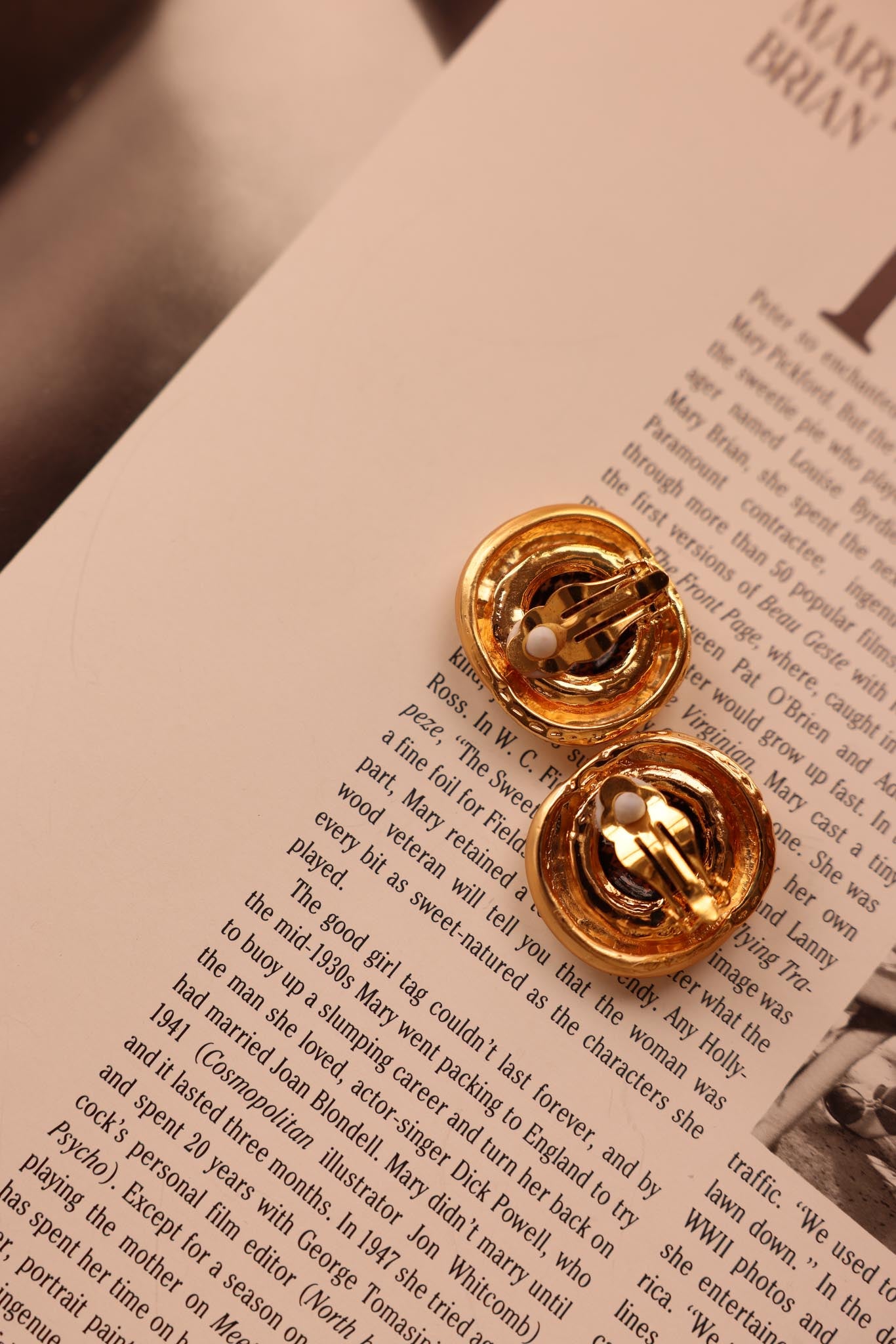 Clip-On Earrings Amber Glow|Vintage Baazaar