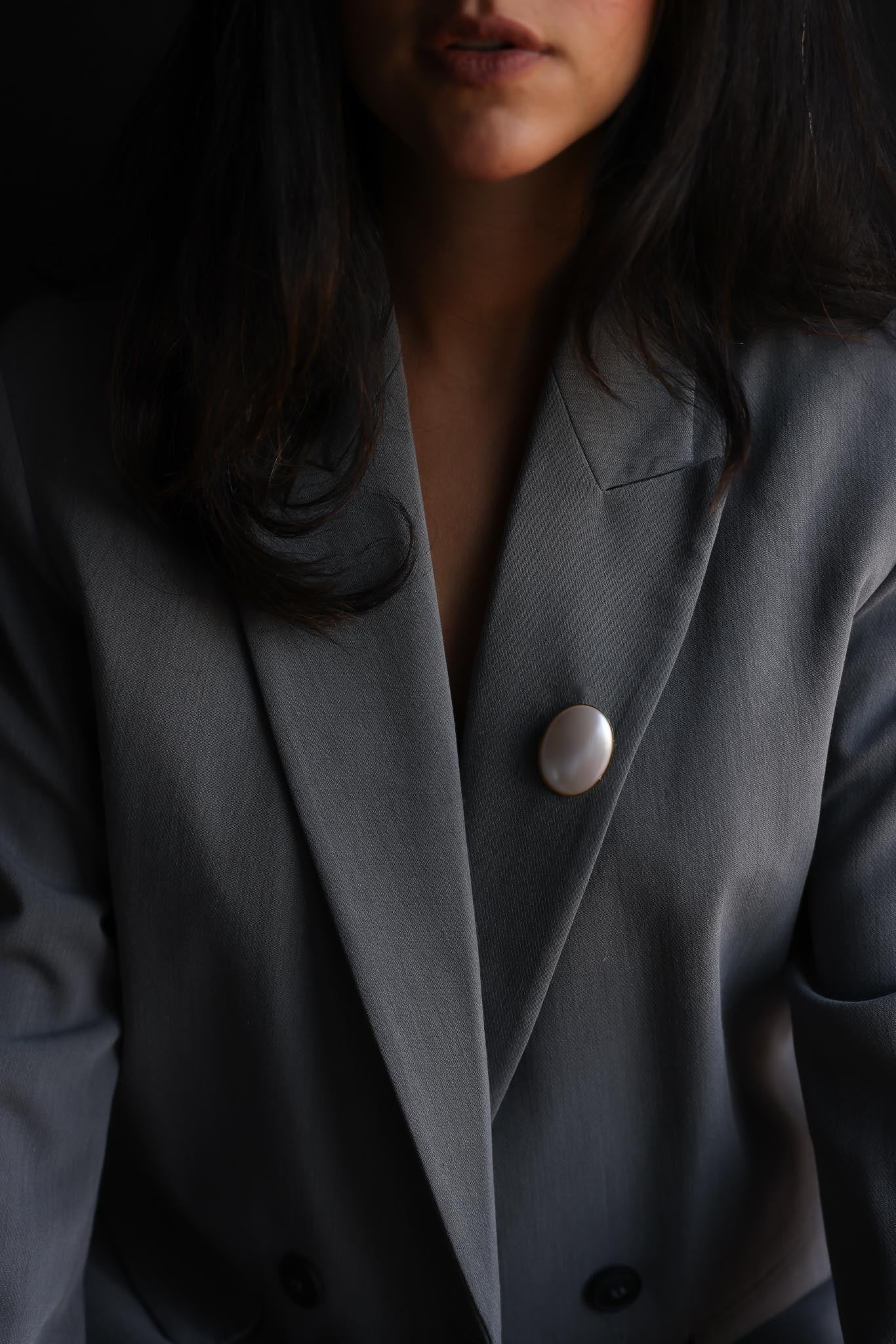 Oval Faux Pearl Brooch in Gold-Tone Frame