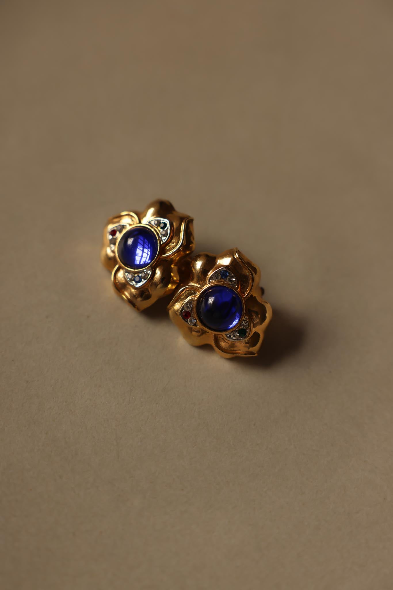 Gold-Tone Blue Cabochon Clip-On Earrings