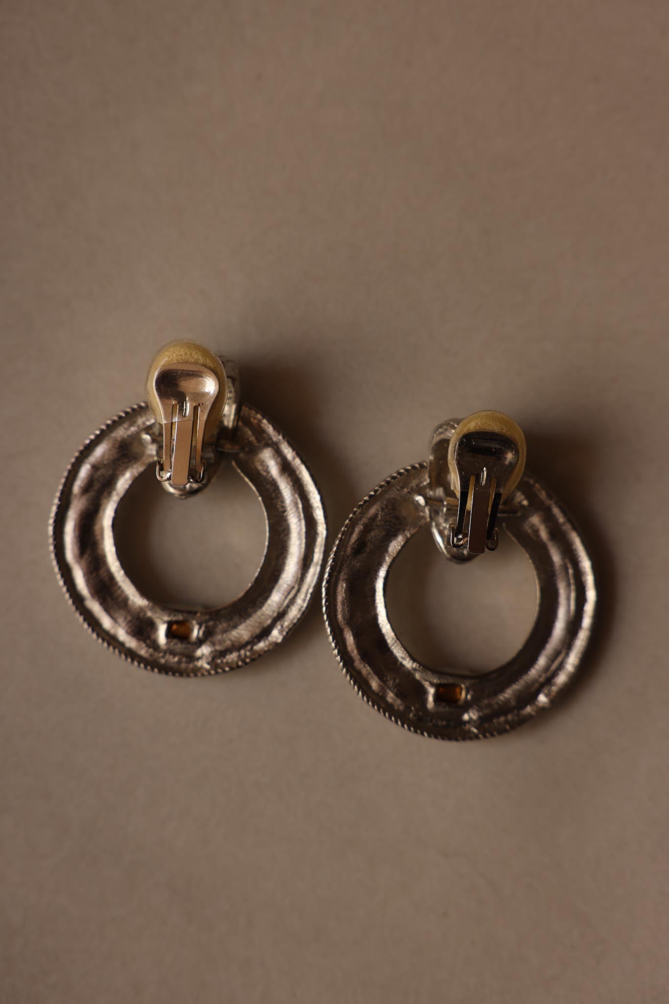 Orbit Amber Clip-On Earrings|Vintage Baazaar