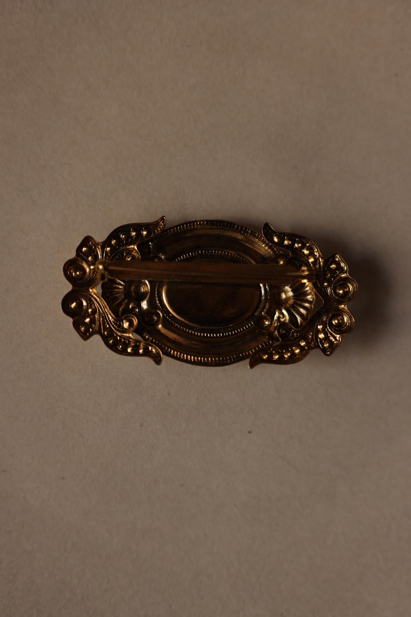 Gold-Toned Faux Pearl Brooch with Rhinestones|Vintage Baazaar