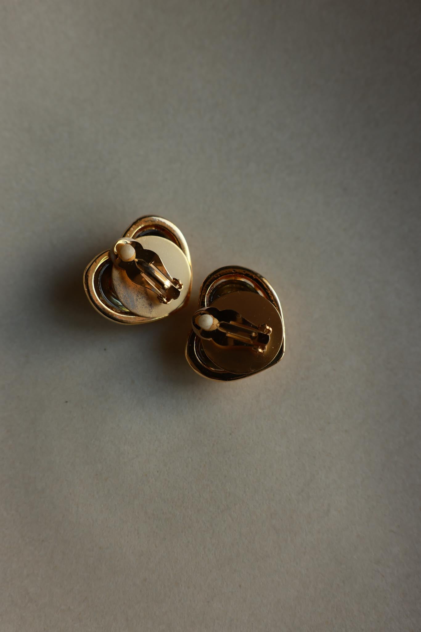 Gold-Tone Heart Clip-On Earrings|Vintage Baazaar