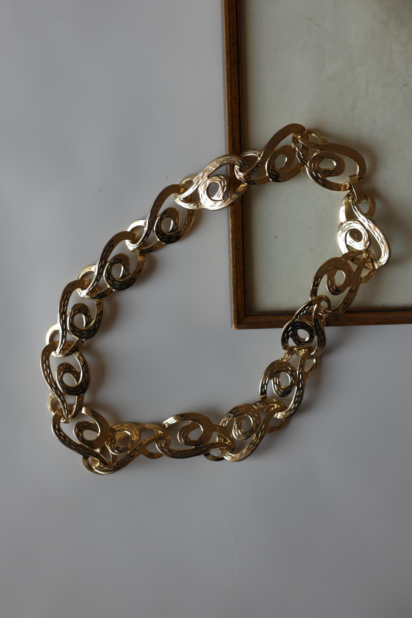 Vintage Swirl-Link Gold-Tone Necklace|Vintage Baazaar
