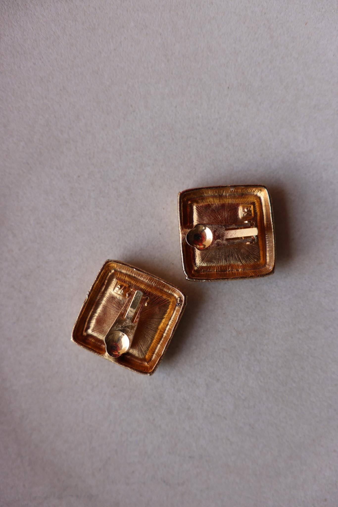 Les Bernard Square Clip-On Earrings - Gold Tone with Black Cabochon|Vintage Baazaar