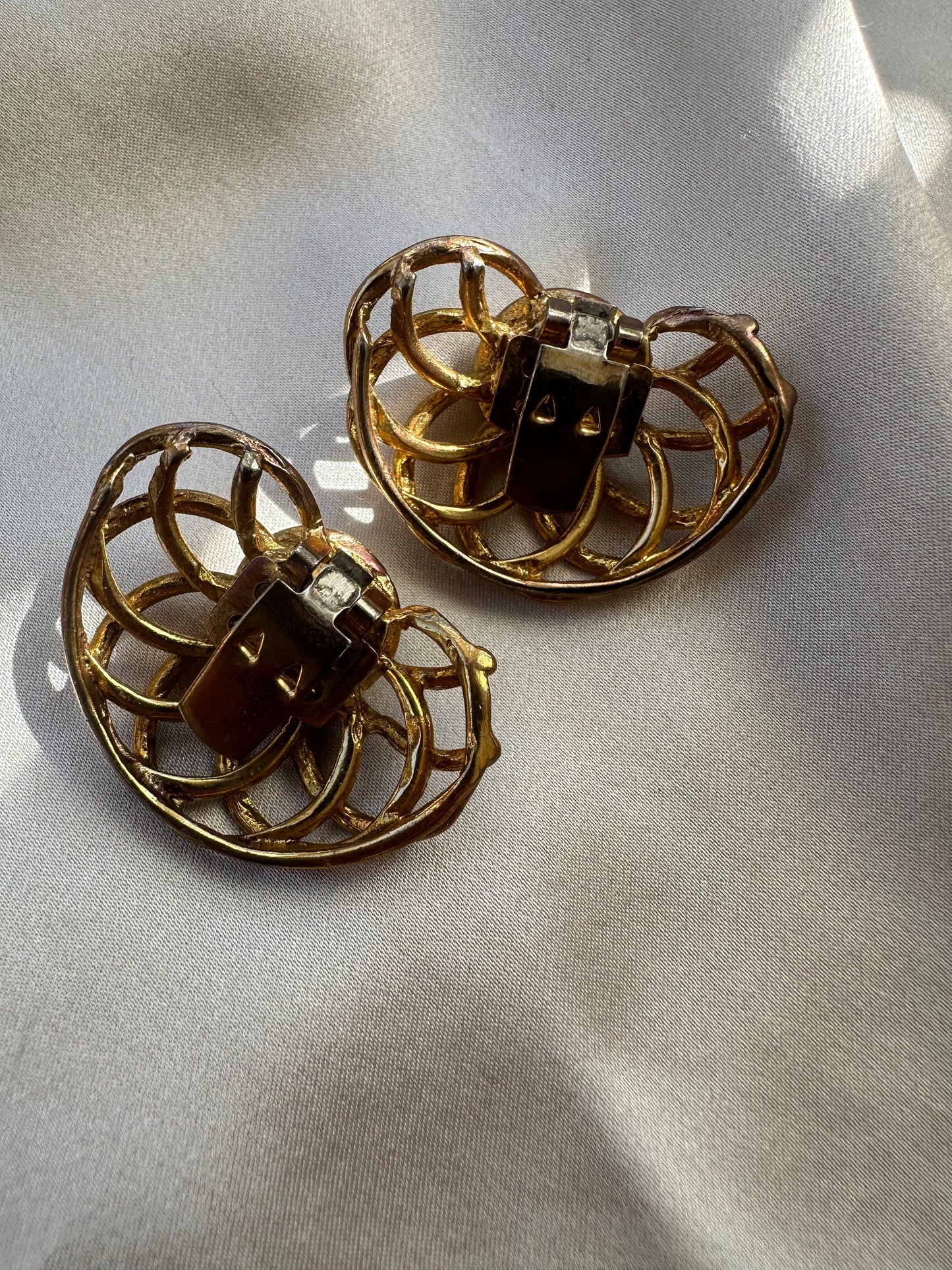 Golden Bloom Clips|Vintage Baazaar