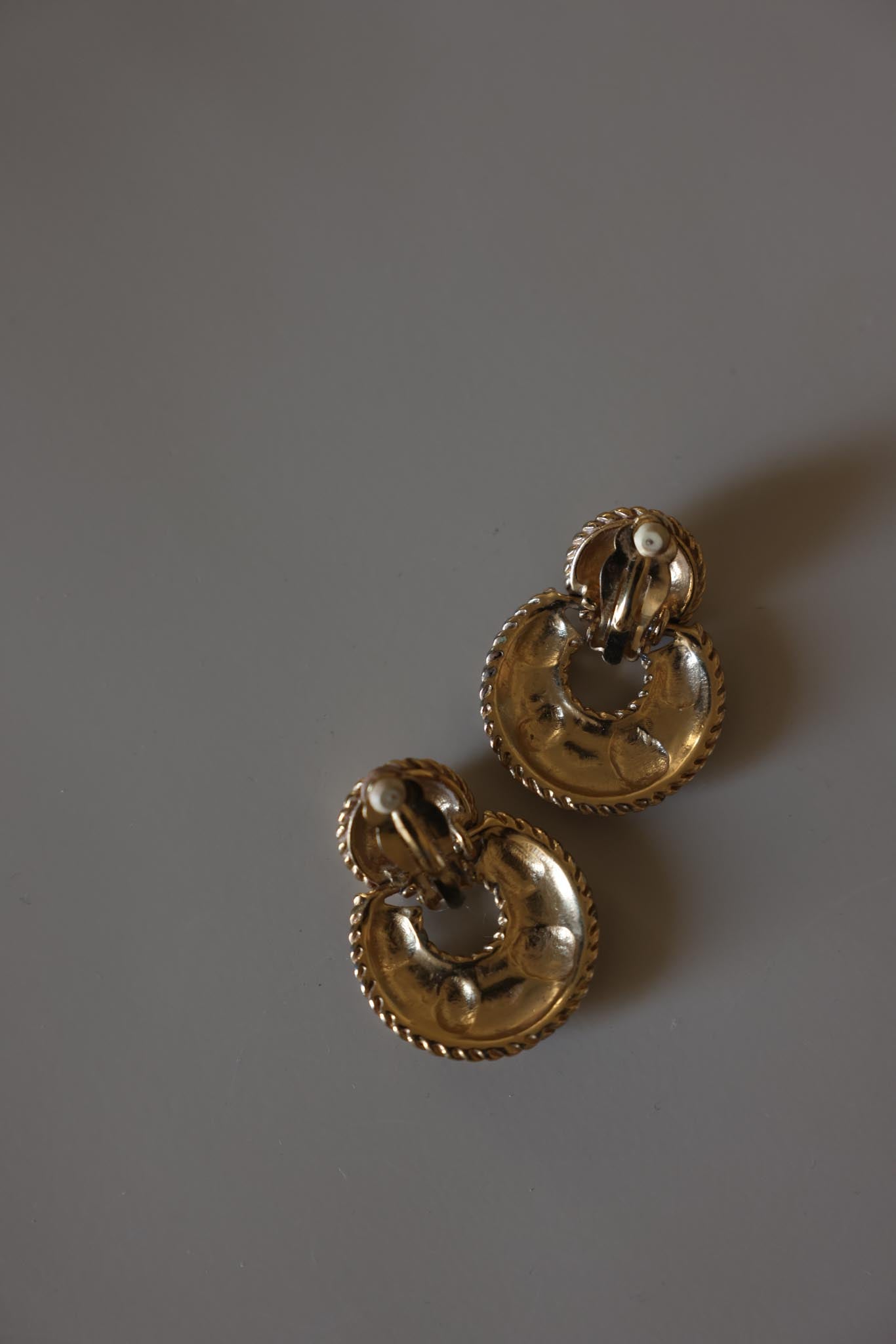 Vintage Gold Tone Blue Cabochon Clip-On Earrings