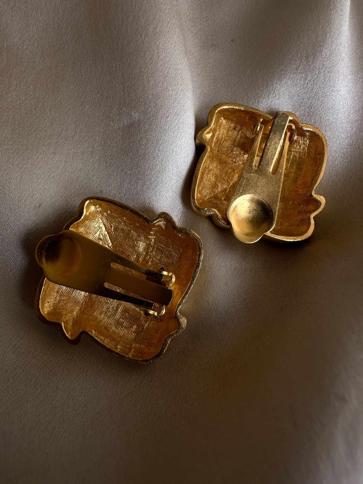 Golden Knot Earrings|Vintage Baazaar