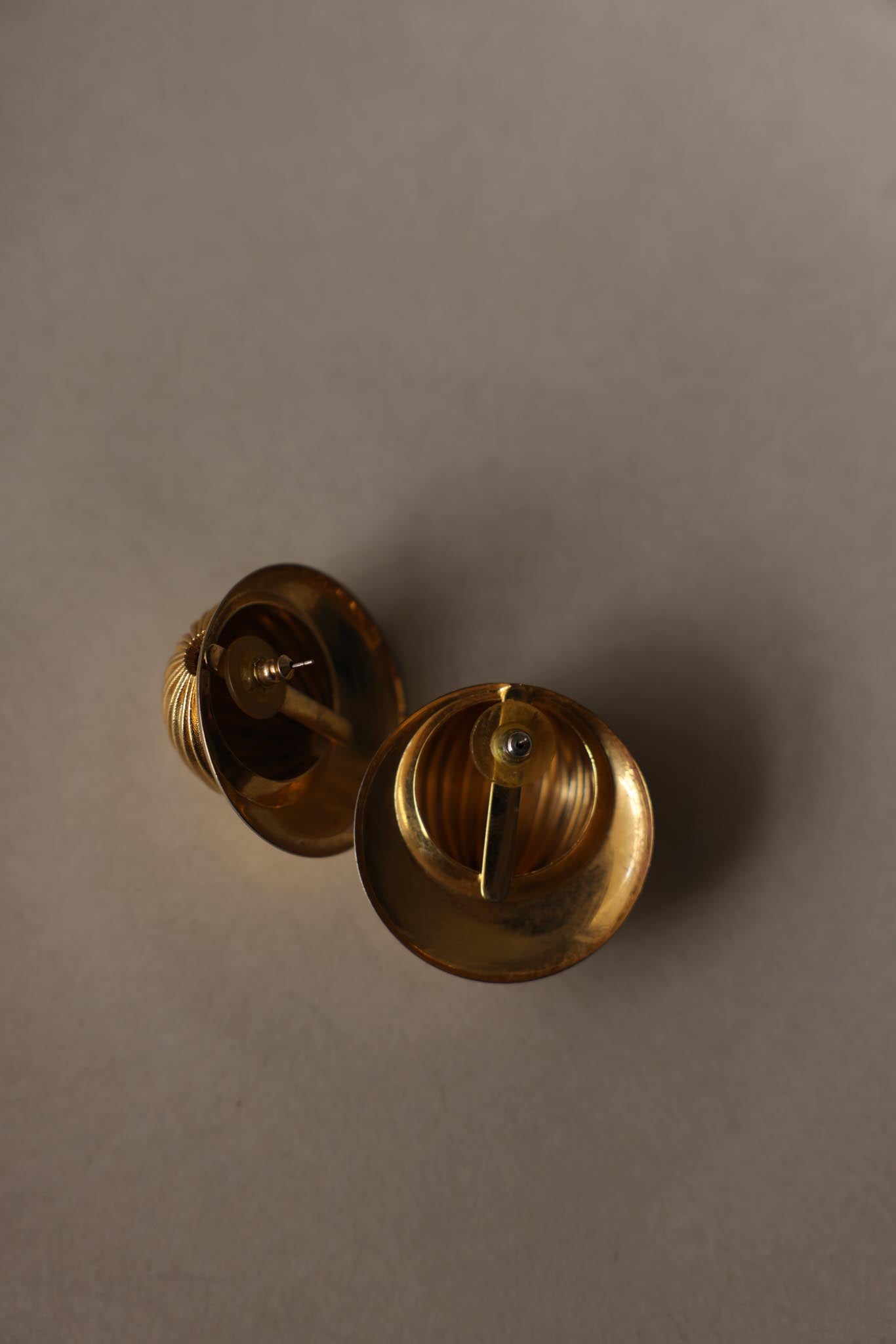 Vintage Gold Tone Ribbed Dome Pierced Earrings|Vintage Baazaar