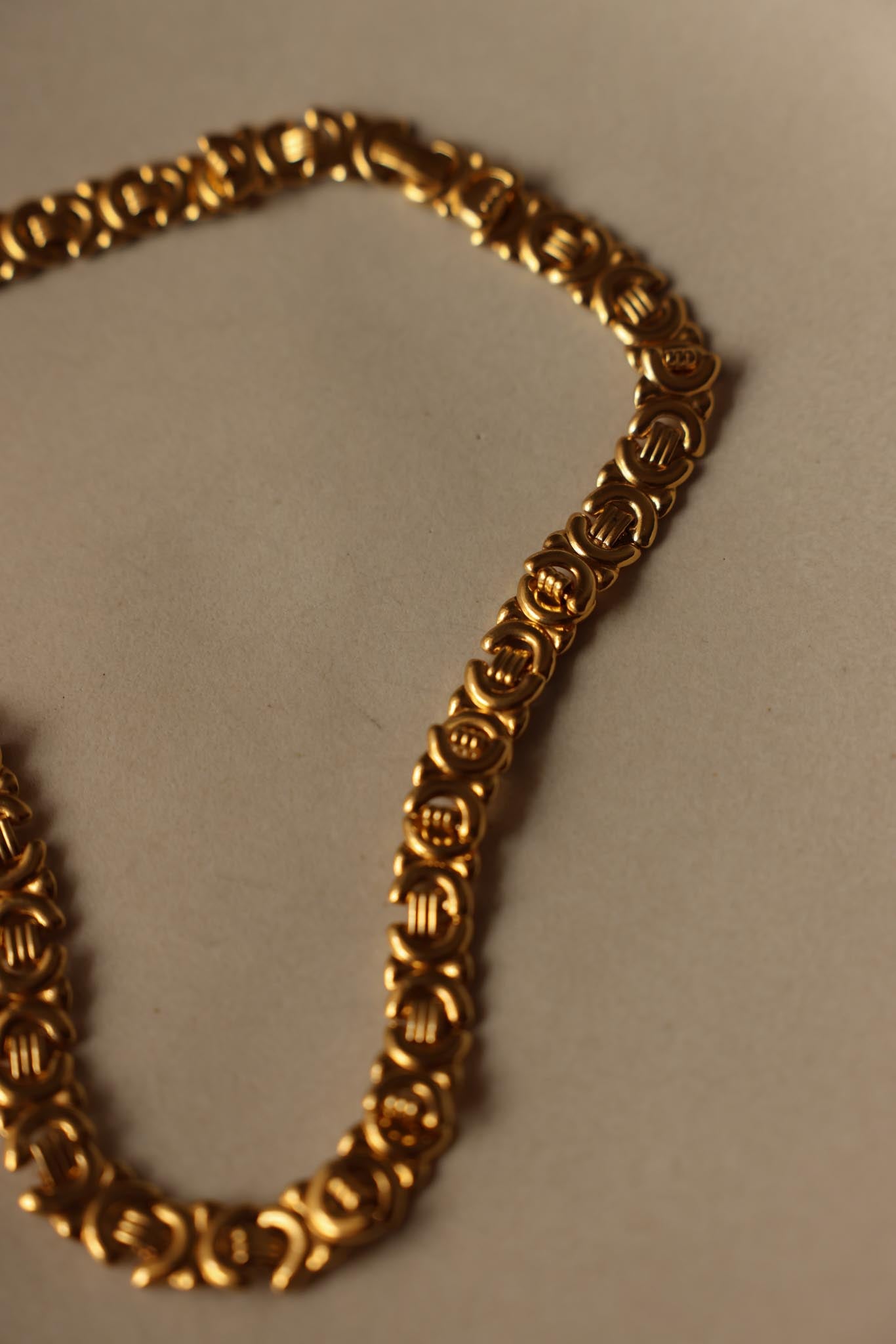 Avon Gold-Tone Link Necklace