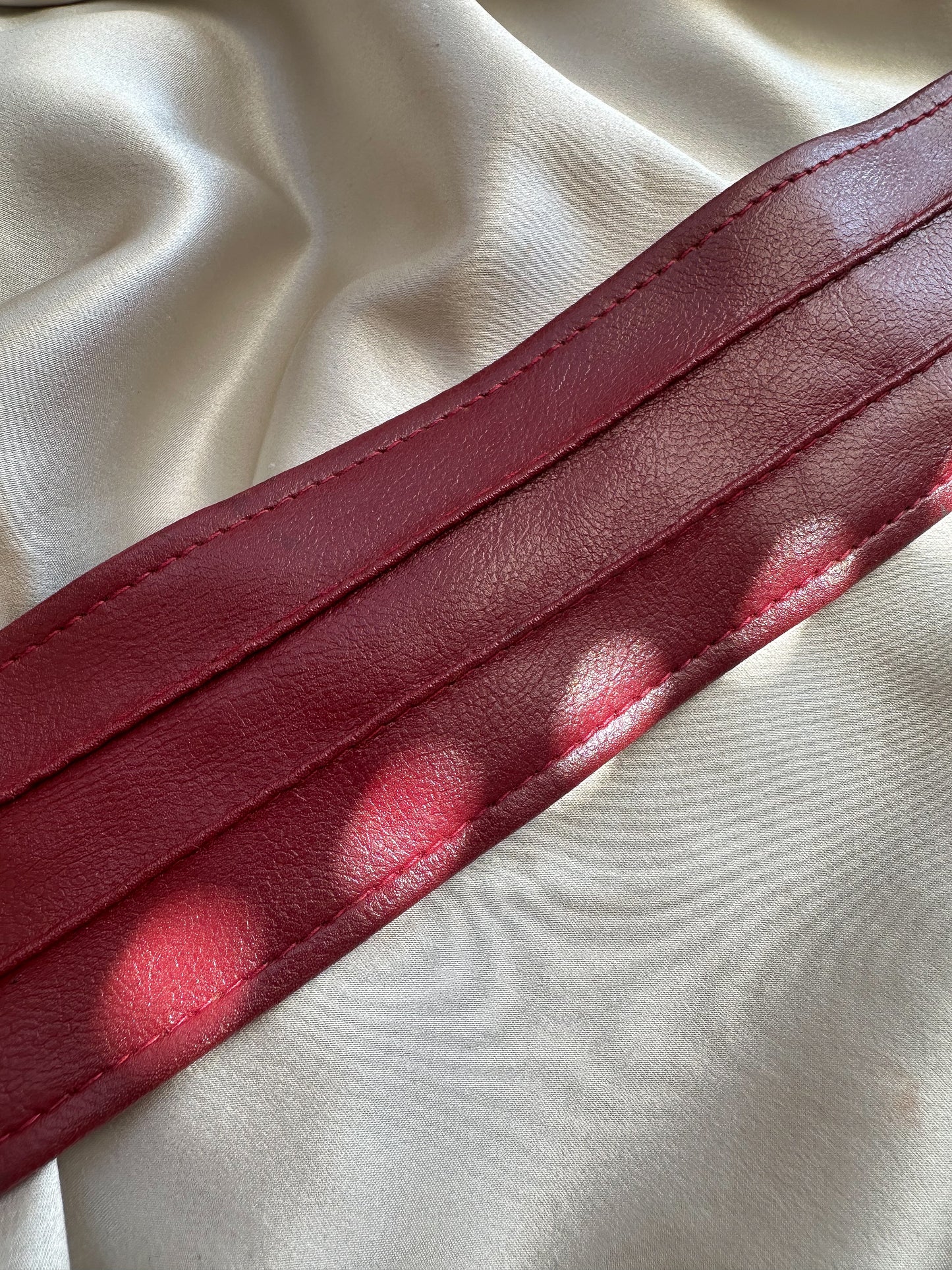 Crimson Maple Vintage Belt|Vintage Baazaar