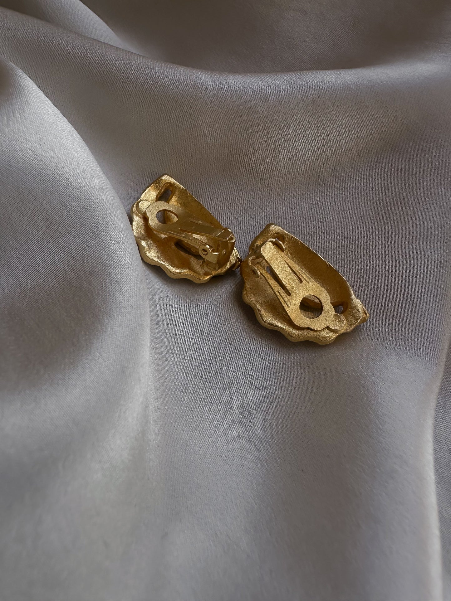 Golden Crescent Sparle Earrings|Vintage Baazaar