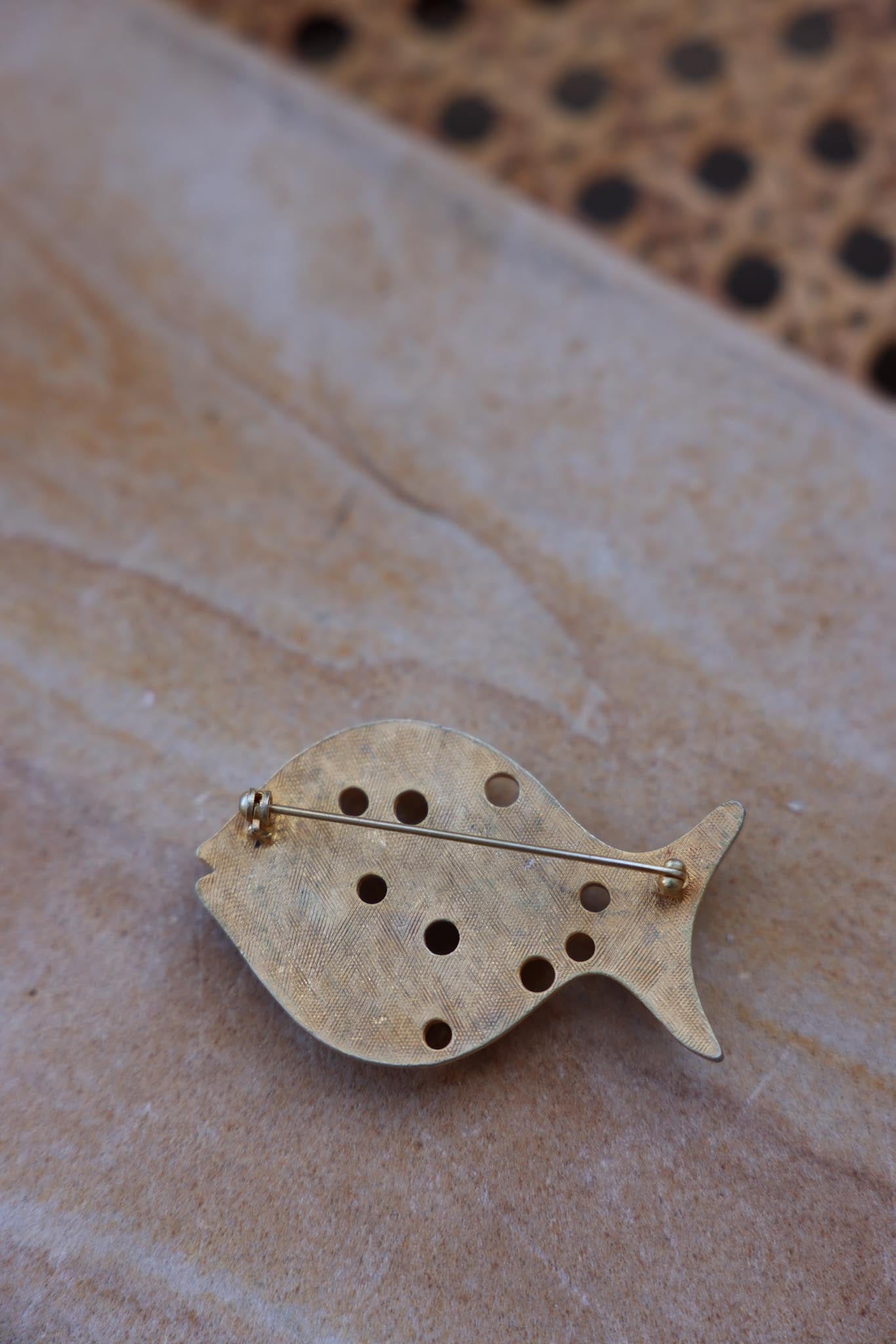 Pearl Dotted Gold Fish Brooch|Vintage Baazaar