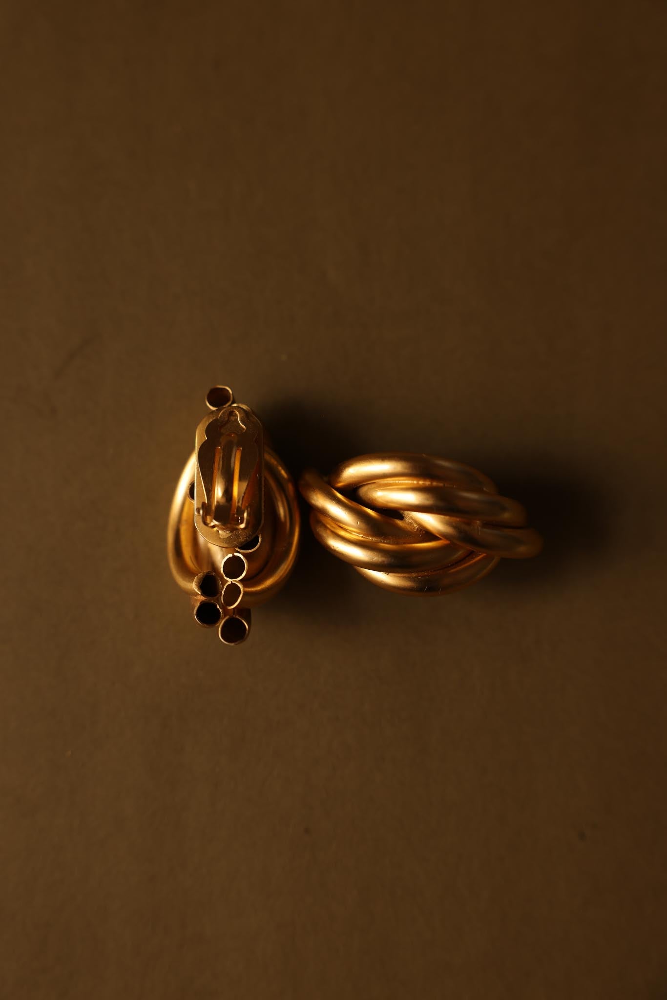 Matte Gold Knot Clip-On Earrings|Vintage Baazaar
