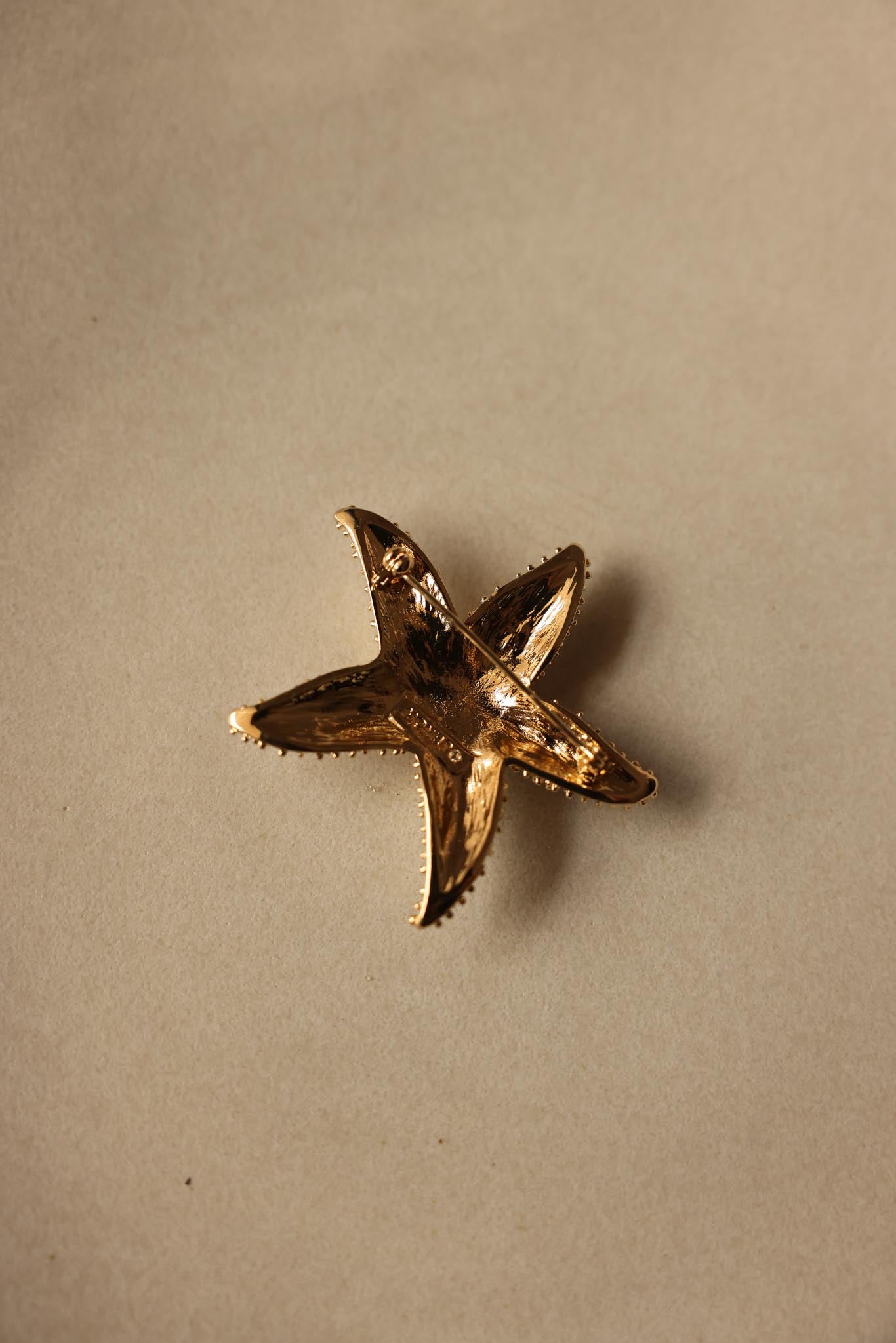 Monet Gold-Tone Rhinestone Starfish Brooch – 1980s