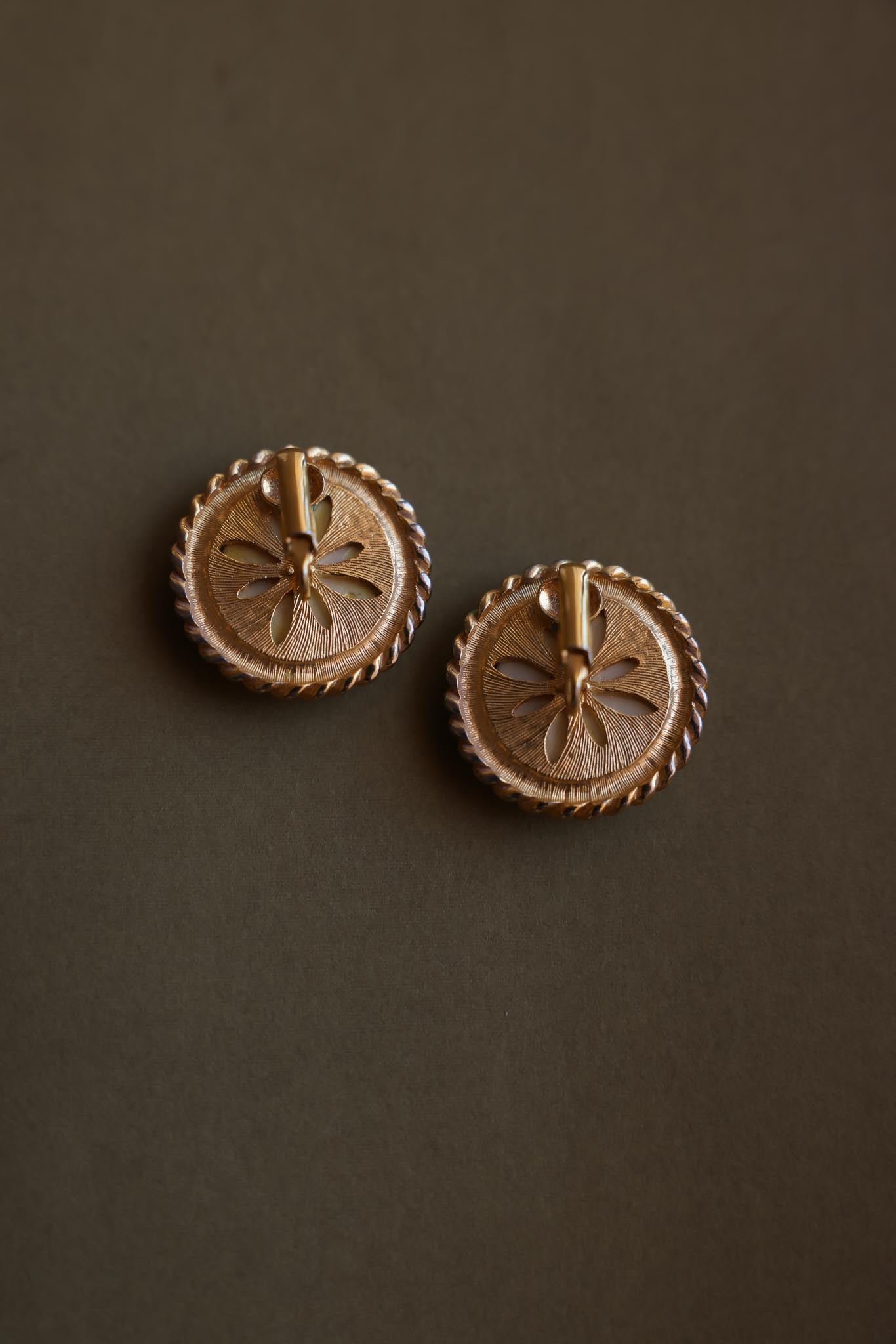Golden Rope Faux Pearl Clip-On Earrings|Vintage Baazaar