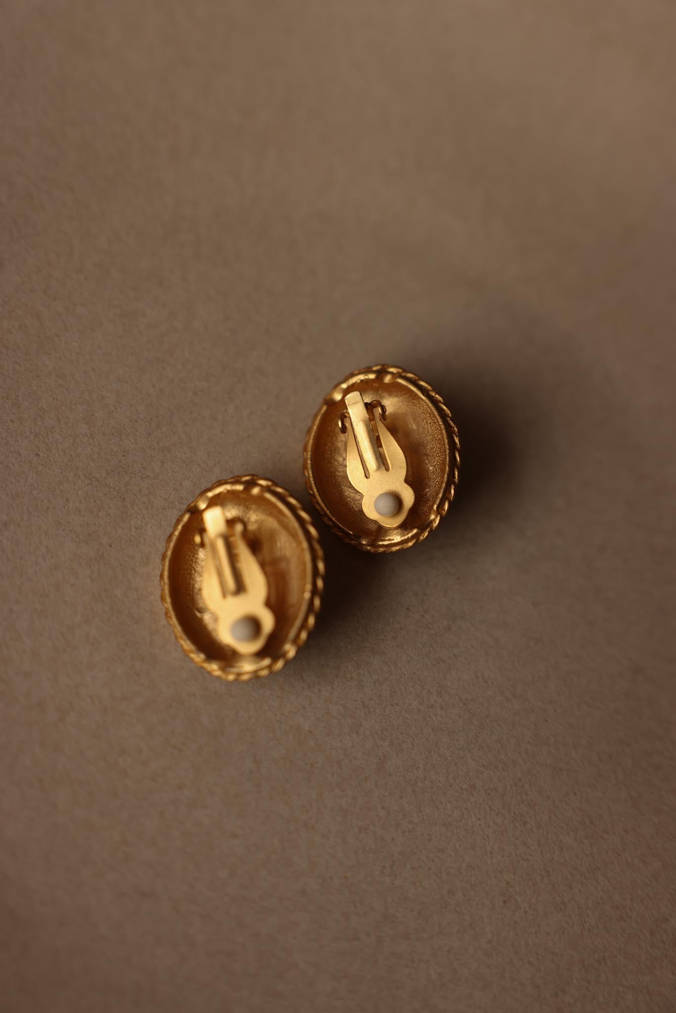 Matte Gold Clip-On Earrings with Brown Cabochon|Vintage Baazaar