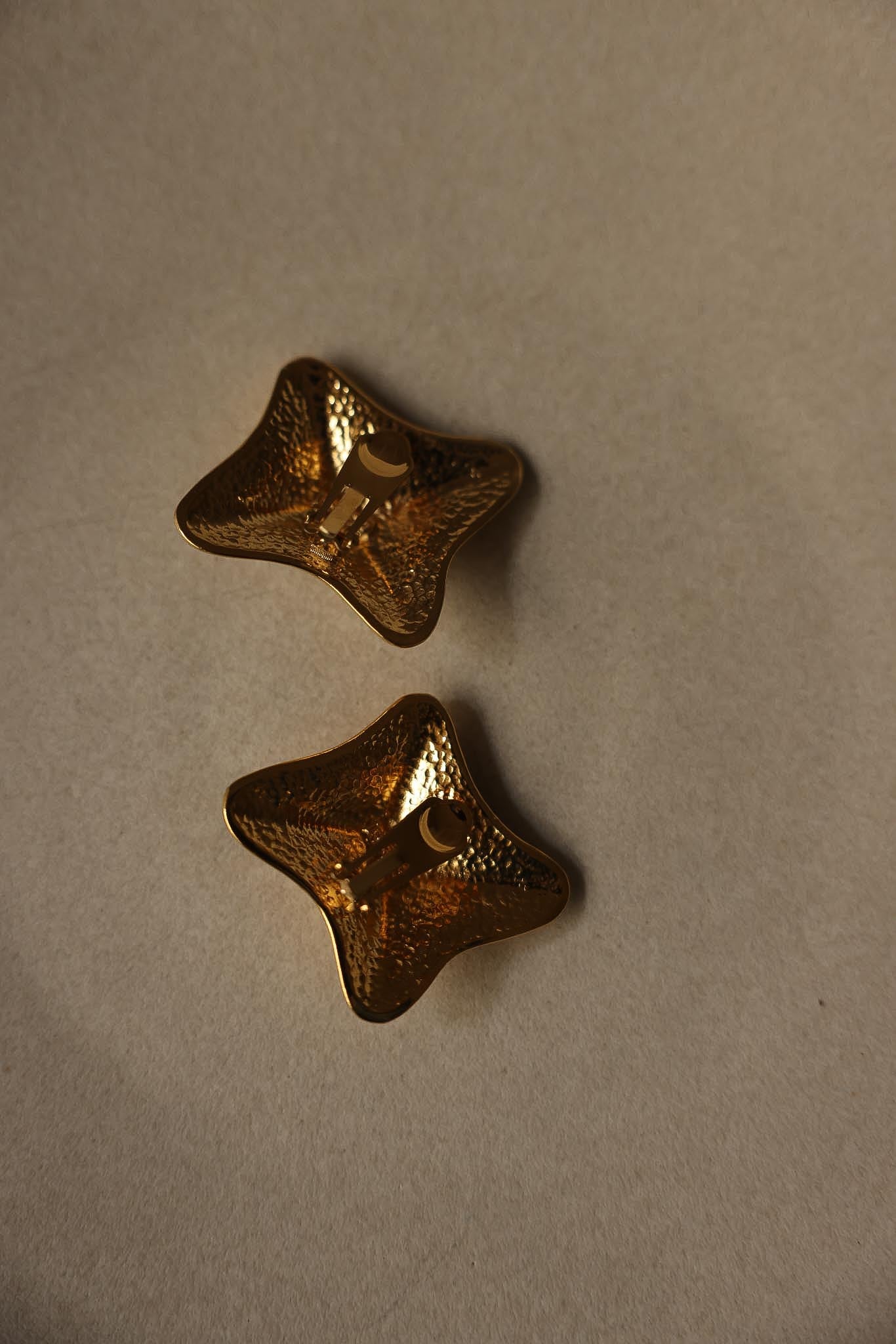 Essex gold Tone Sculptural Earrings|Vintage Baazaar