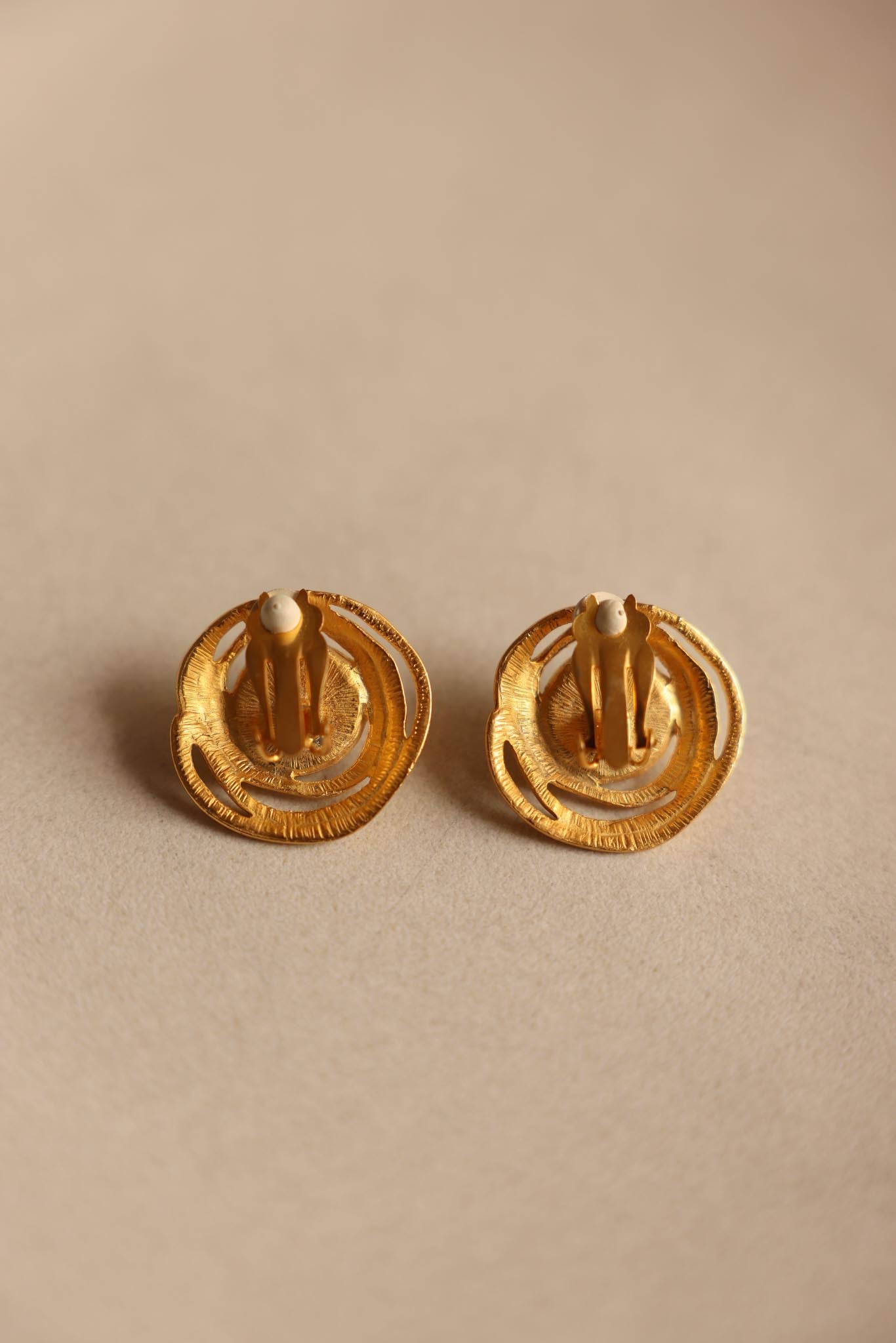 Gold Spiral Clip-On Earrings with White Center|Vintage Baazaar