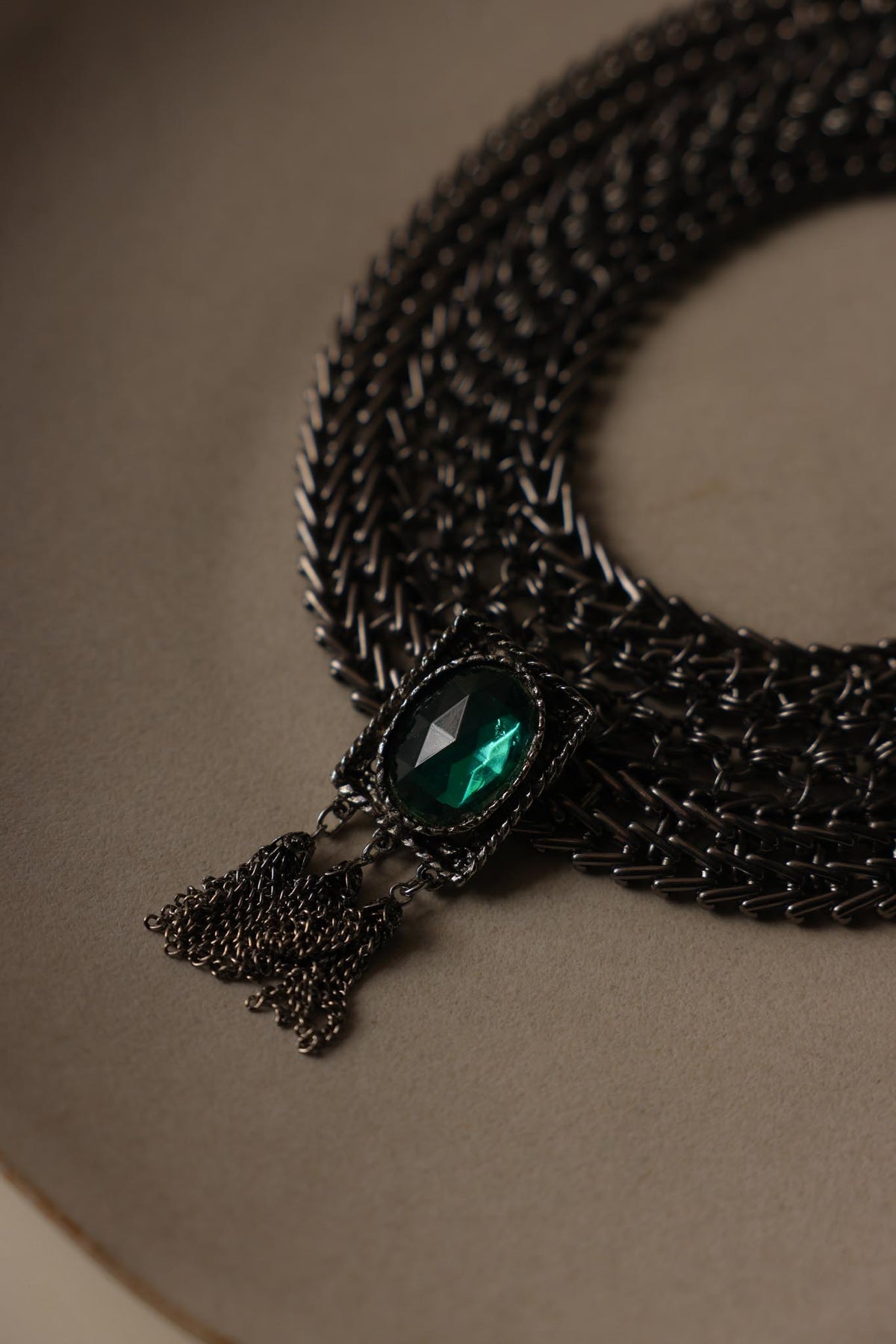 Silvertone Green Oval Tassel Pendant / Brooch Necklace