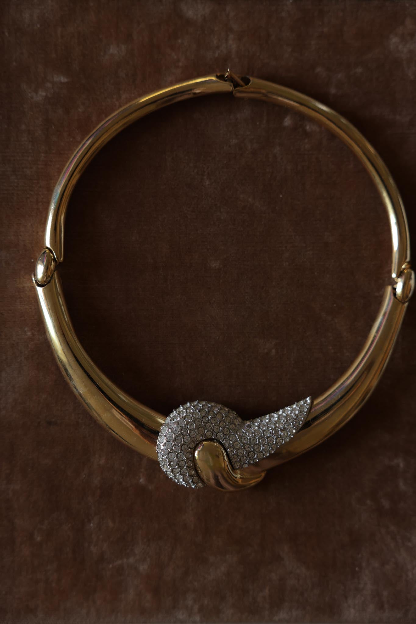 Gold Tone Rhinestone Wave Collar Necklace