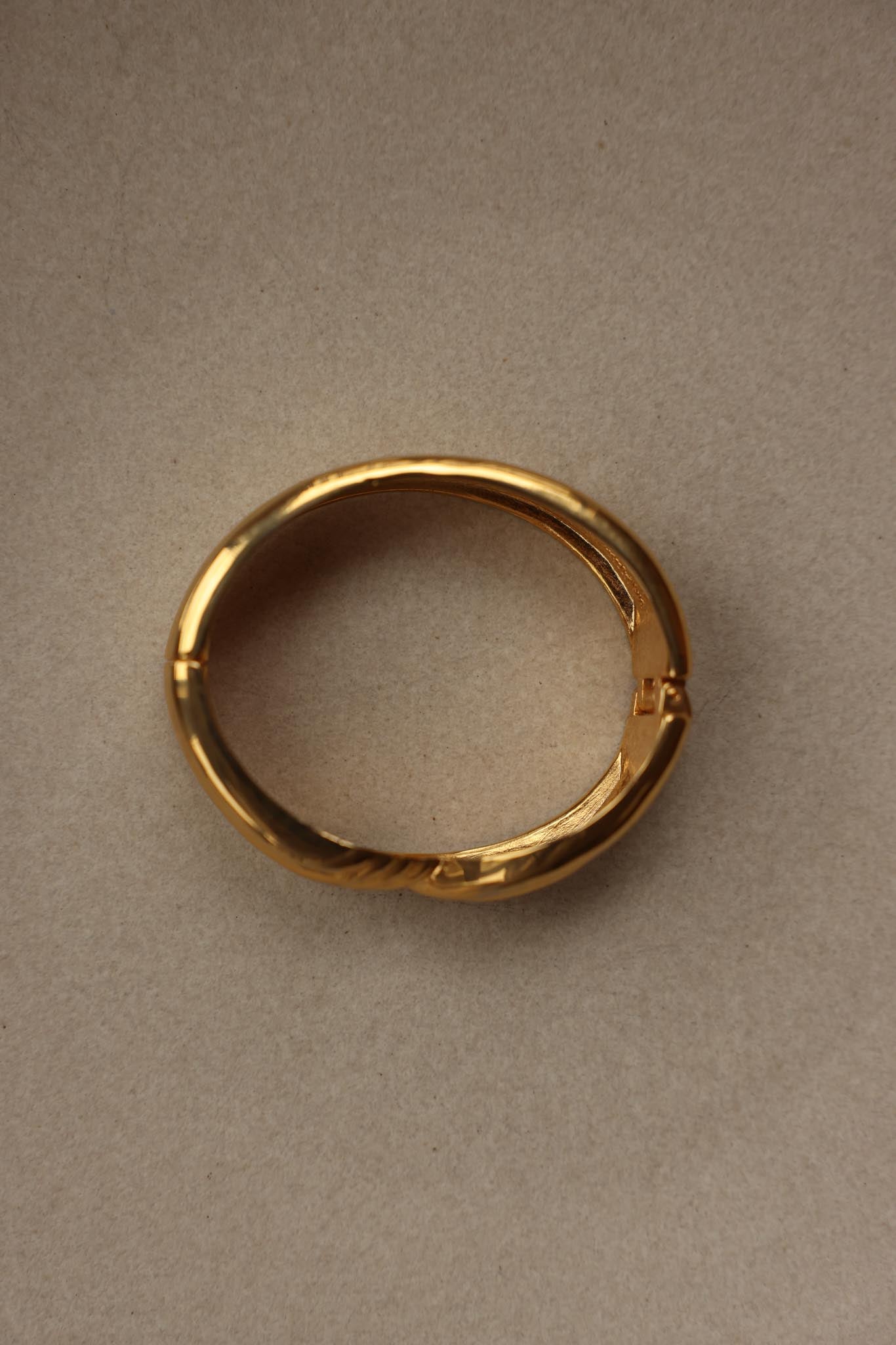 Gold-Plated Hinged Bracelet|Vintage Baazaar