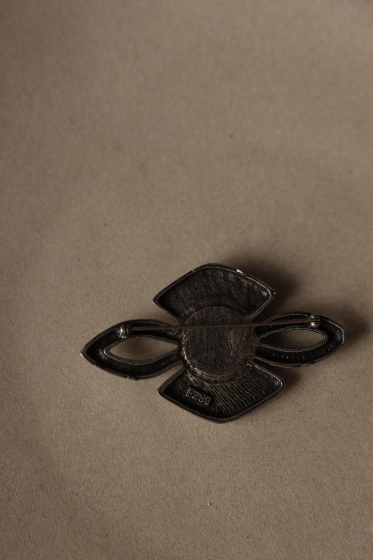 Silvertone Black Center Geometric Brooch (Copy)|Vintage Baazaar