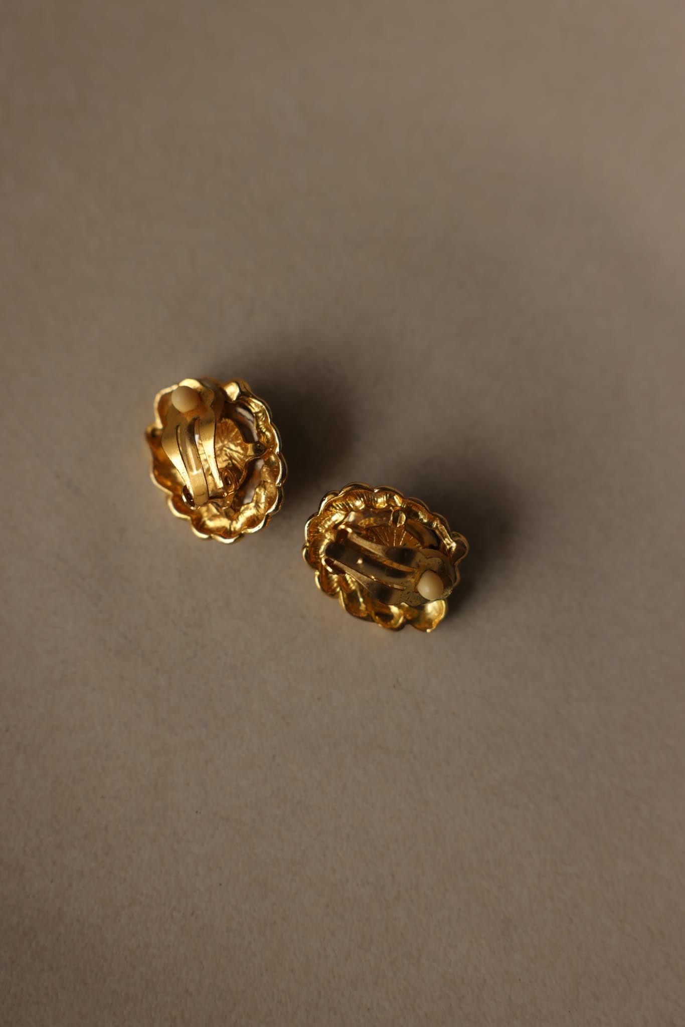 Gold Tone Purple Cabochon Clip-On Earrings