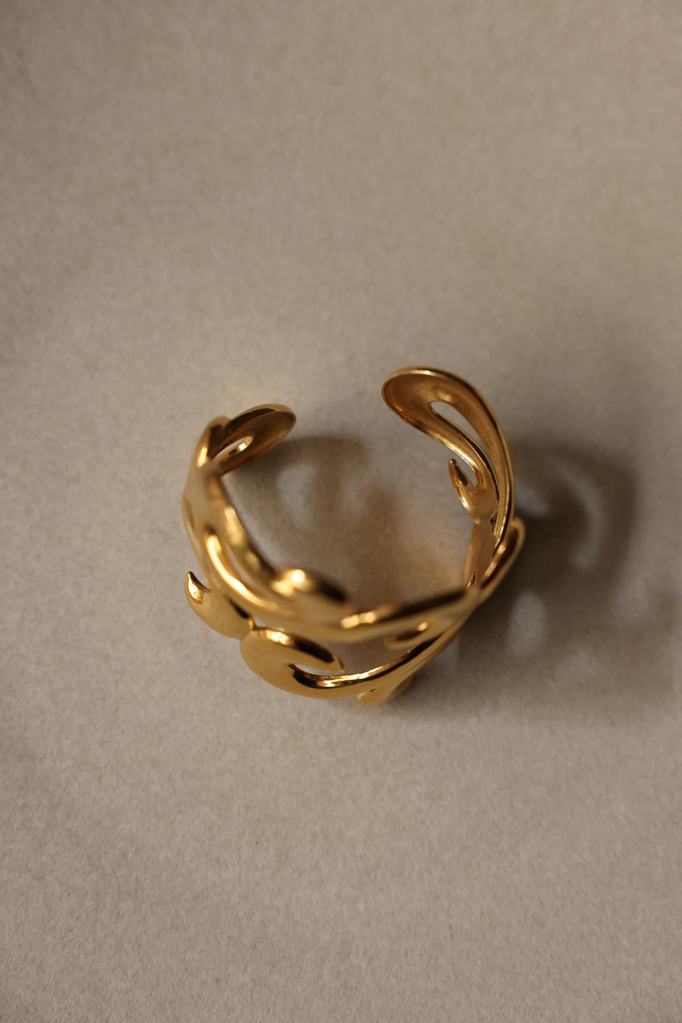 Gold-Toned Openwork Cuff Bracelet|Vintage Baazaar