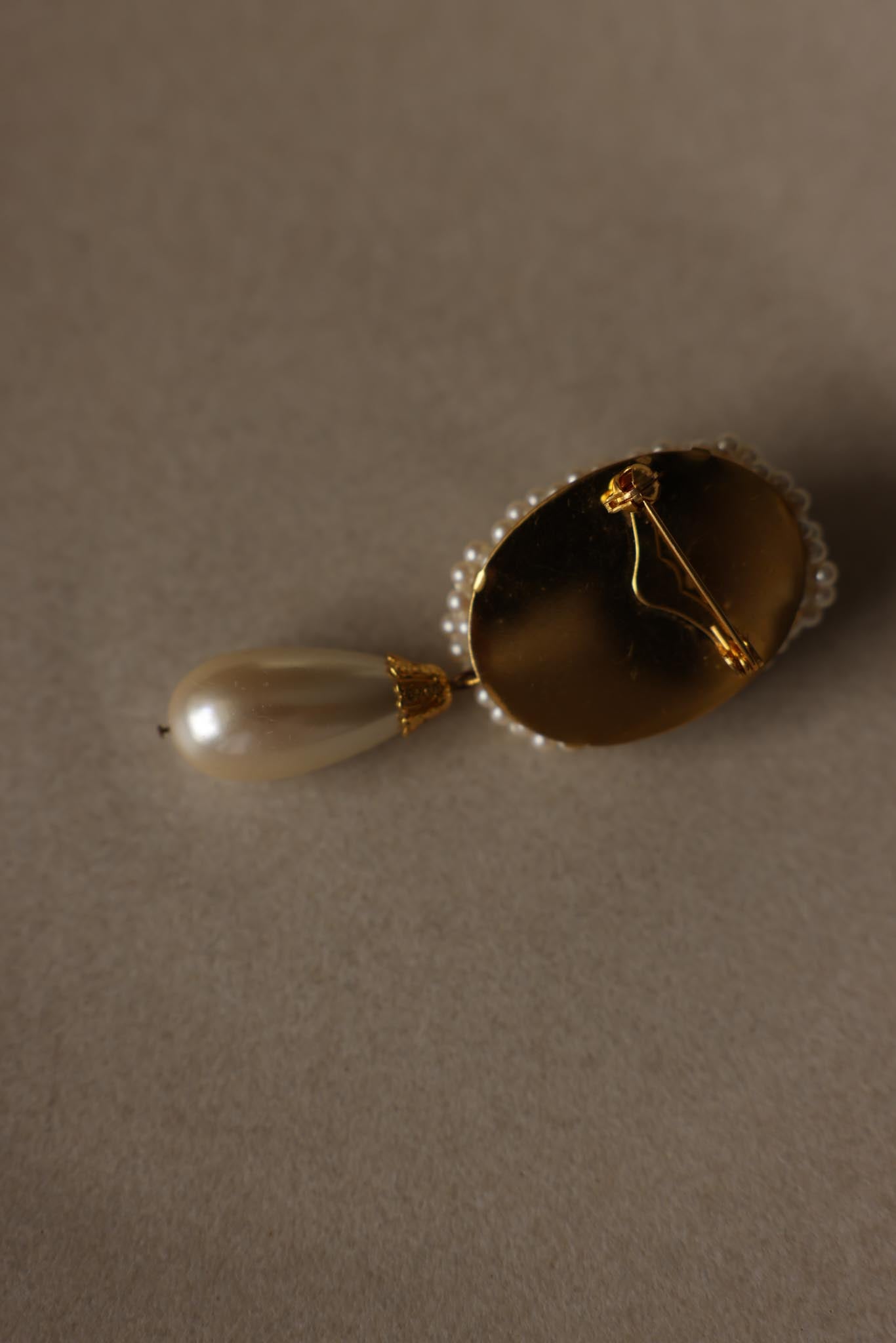 Faux Pearl Dangle Brooch
