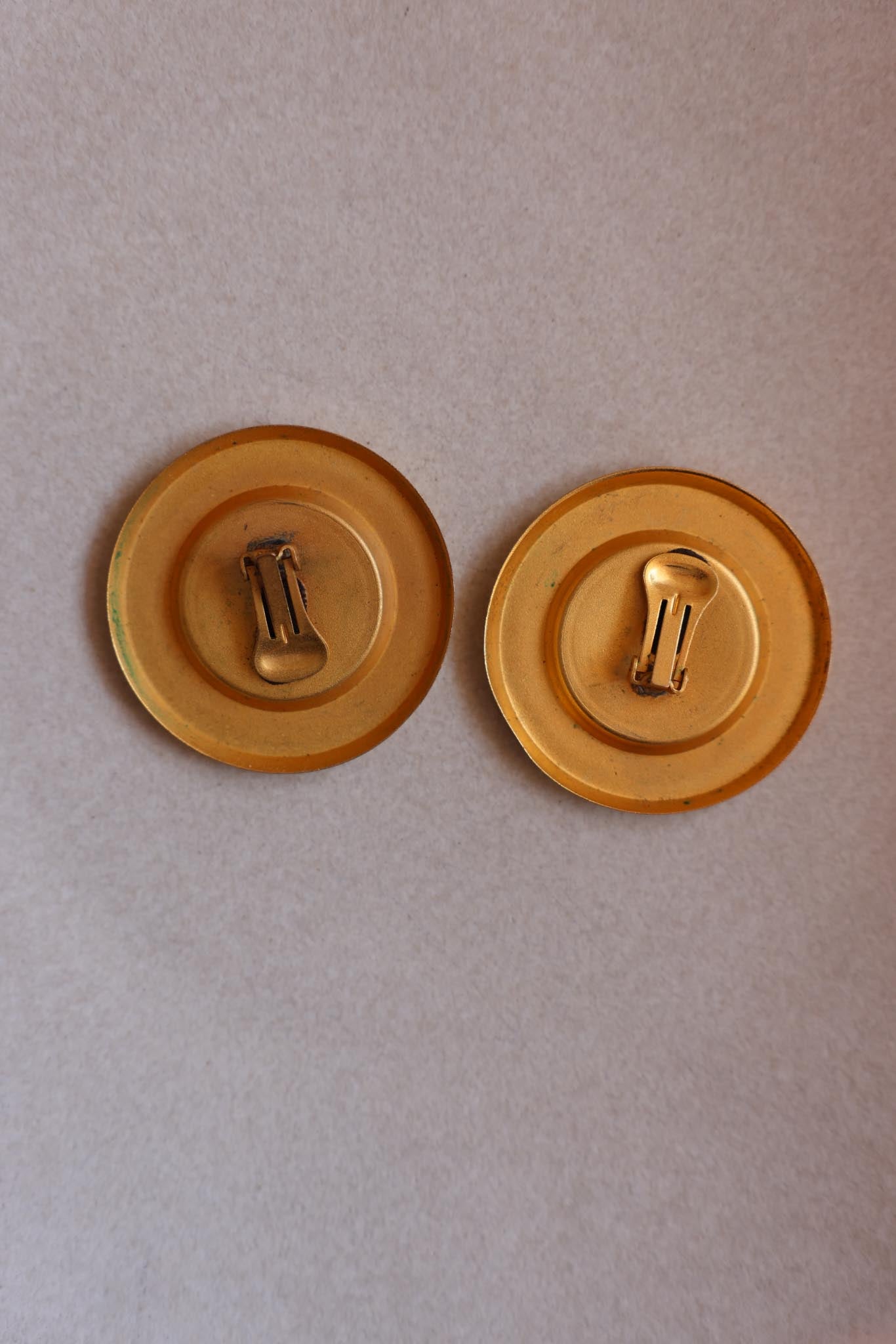 Bold Gold Clip-On Earrings with Marbled Red Center|Vintage Baazaar