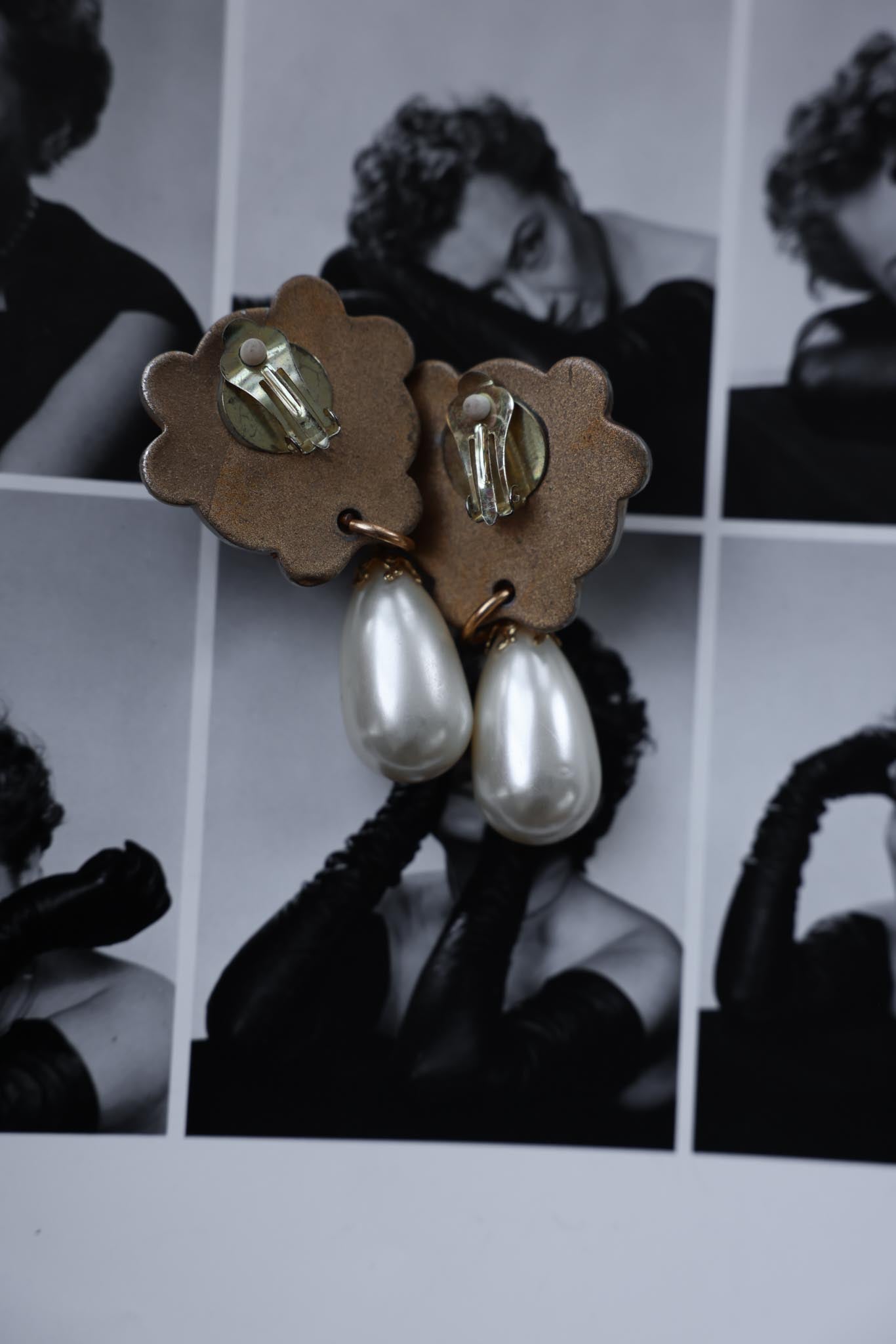 Golden Opulence Teardrop Earrings|Vintage Baazaar