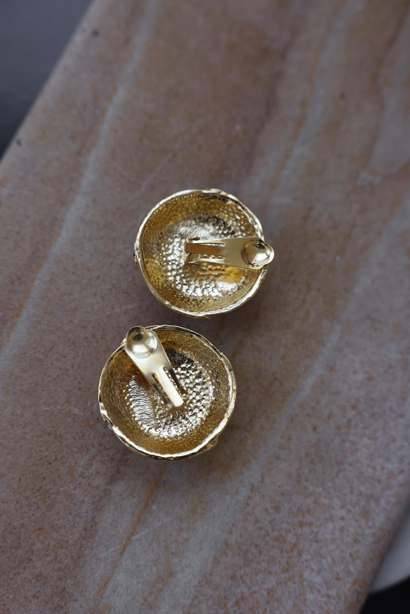 Ebony Ivory Orb Earrings|Vintage Baazaar